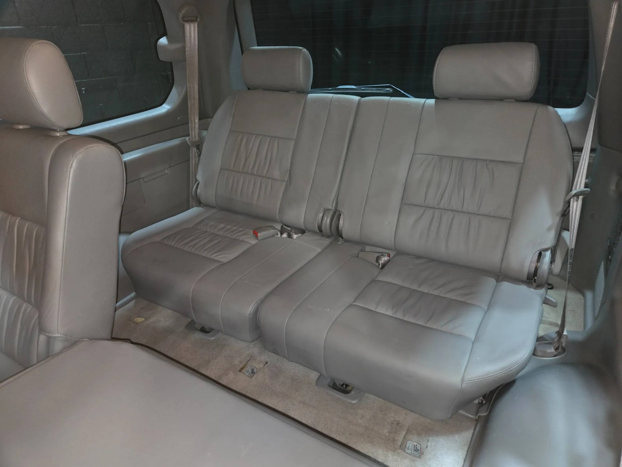 2004 Toyota Land Cruiser