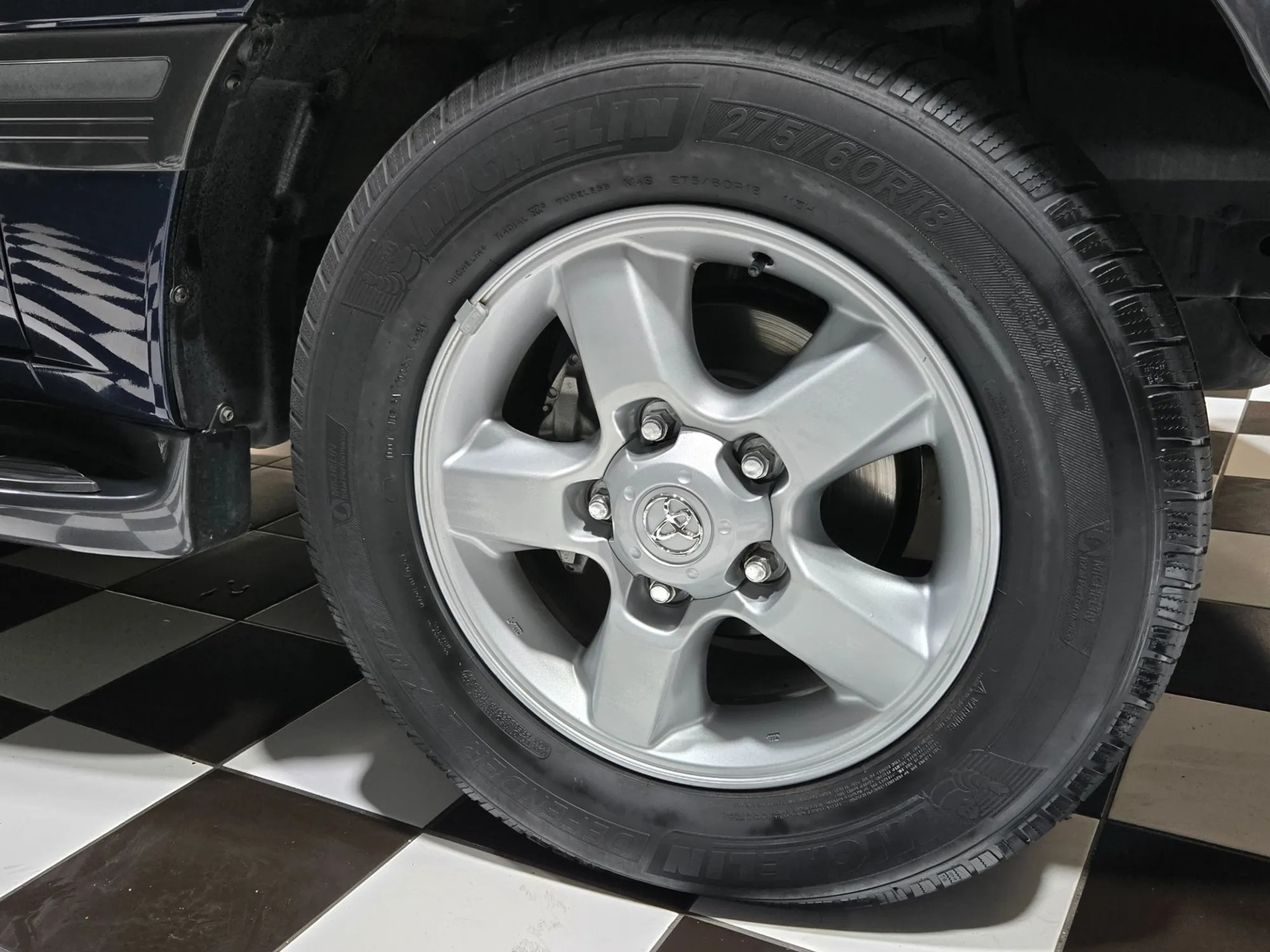 2004 Toyota Land Cruiser