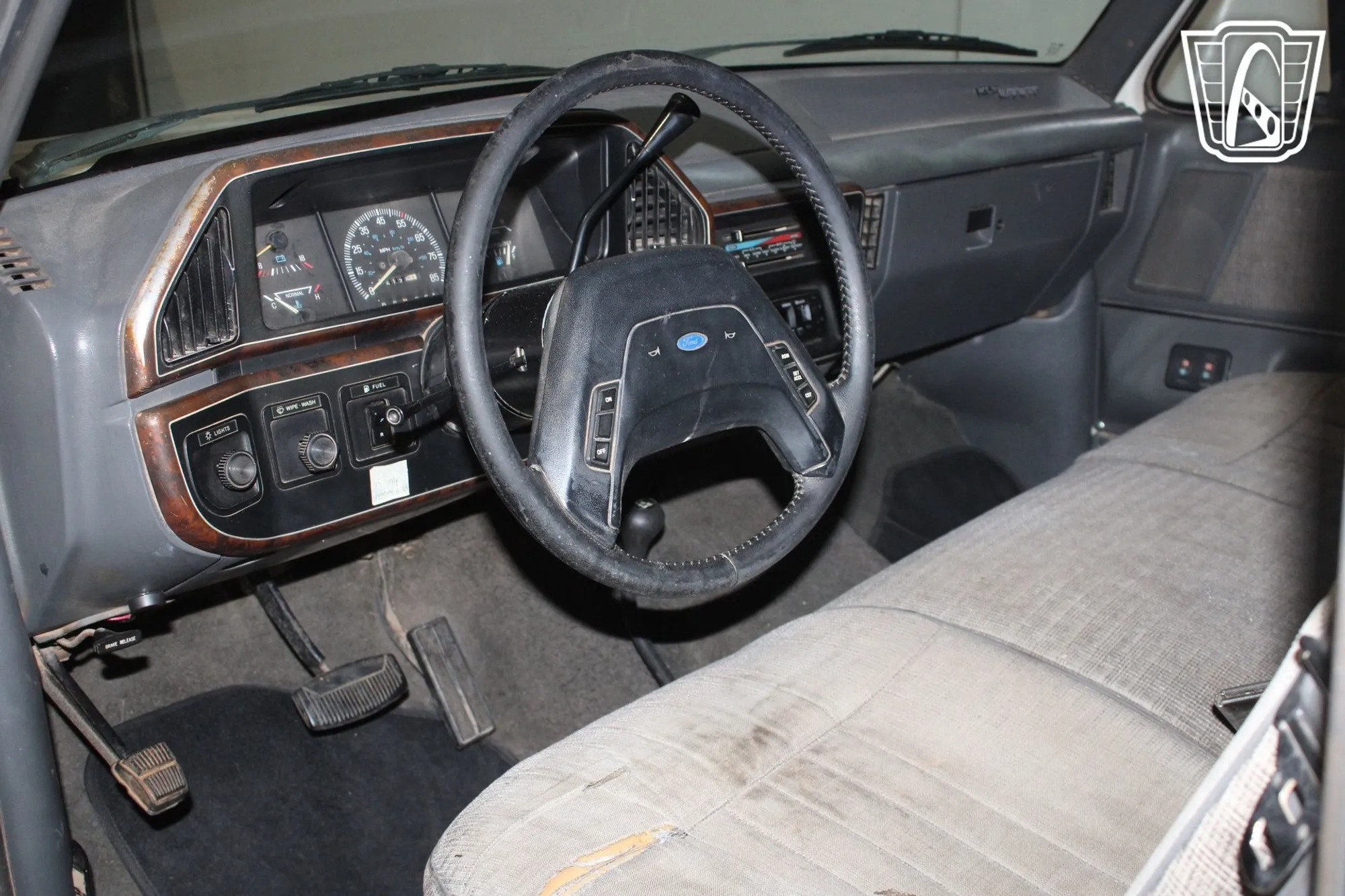 1990 Ford F-150 XLT Lariat