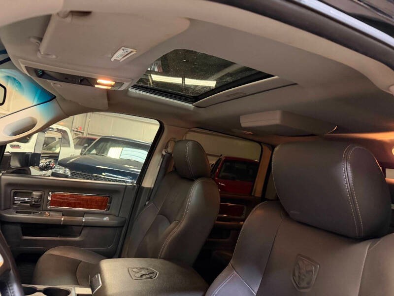 2010 Dodge Ram 2500 Laramie - 4