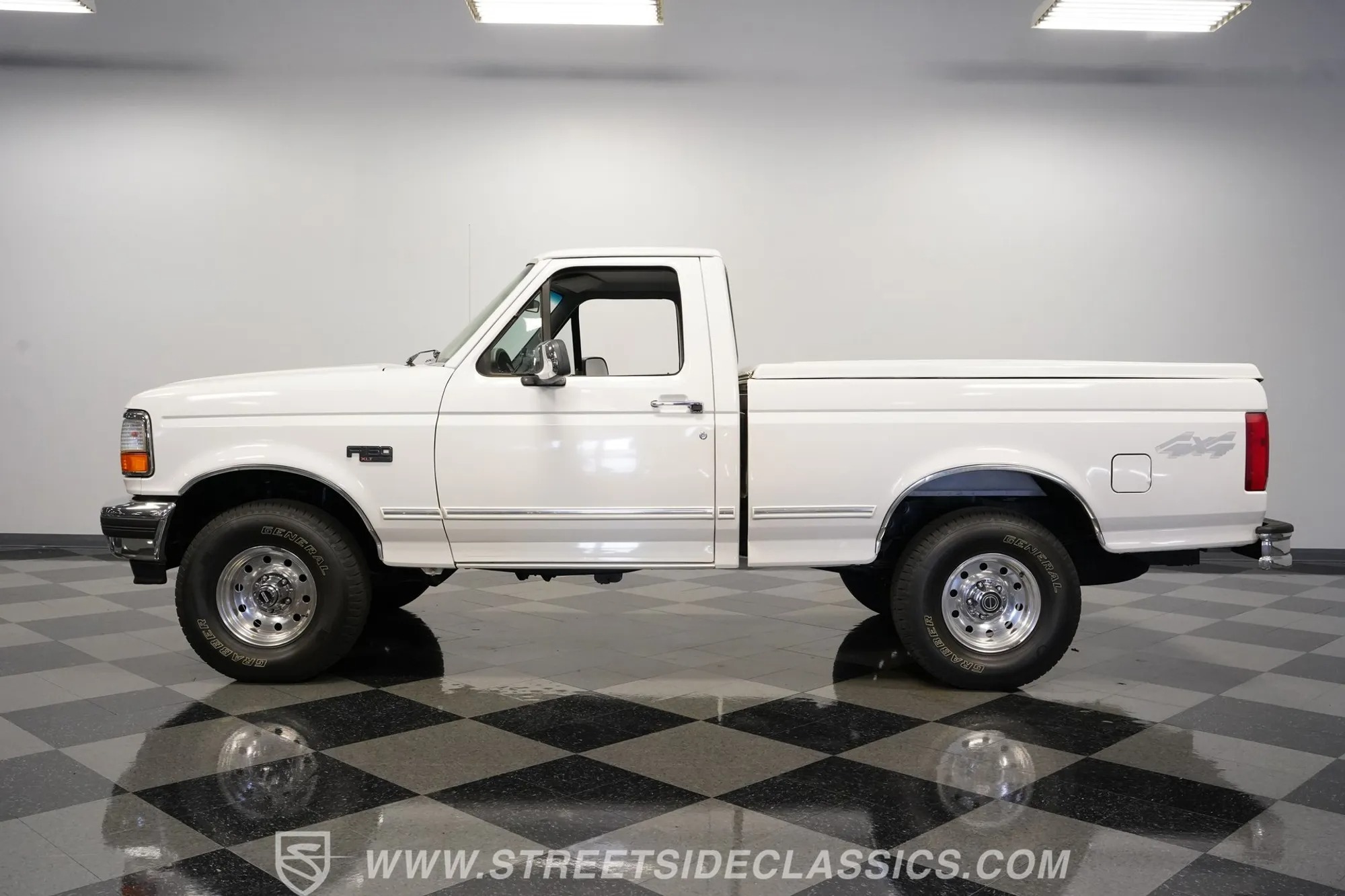 1996 Ford F-150 XLT - 2