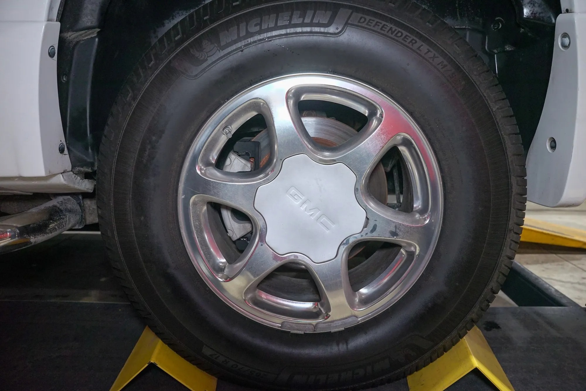 2005 GMC Yukon Denali XL