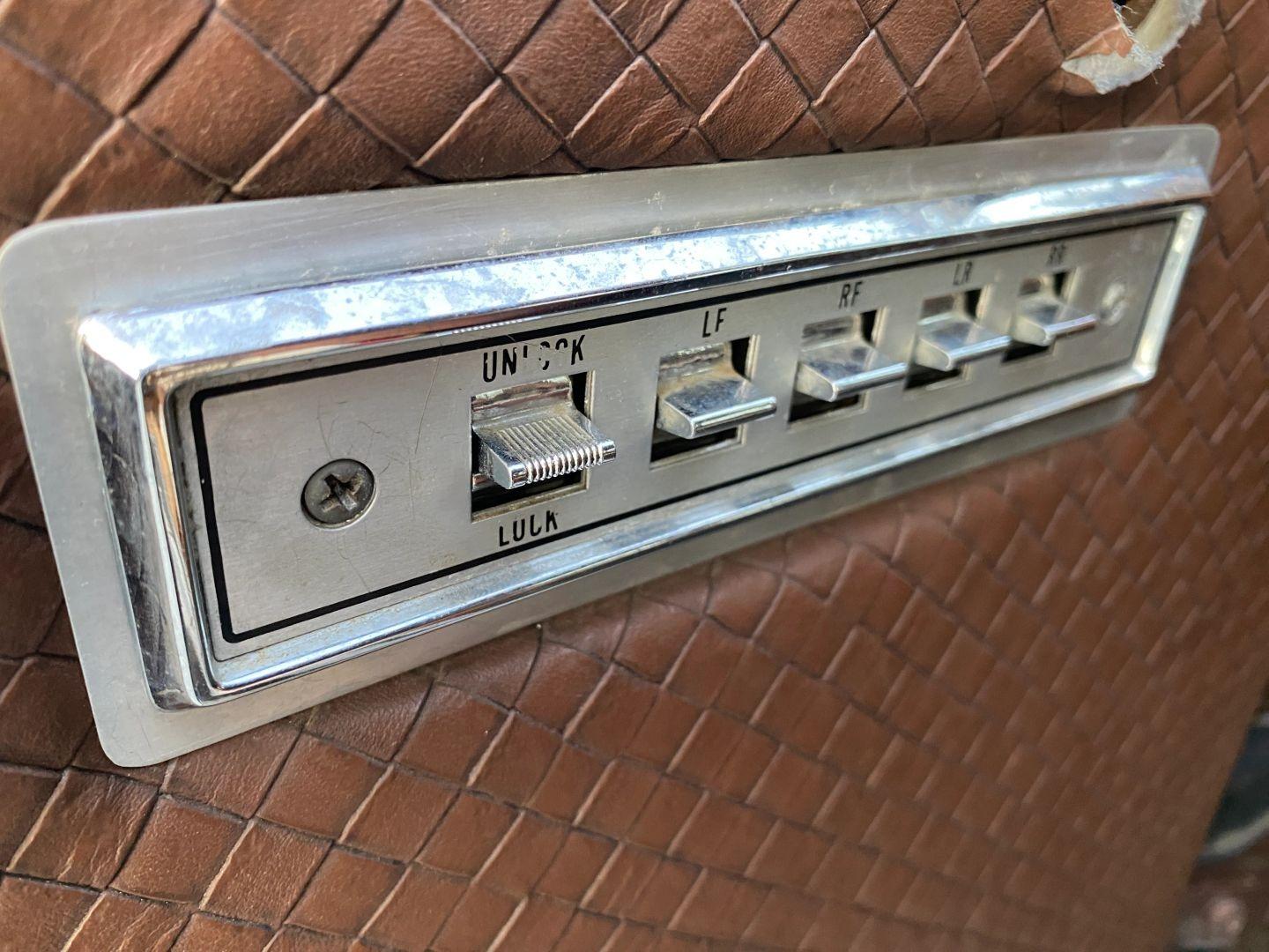 1983 Jeep Cherokee Laredo