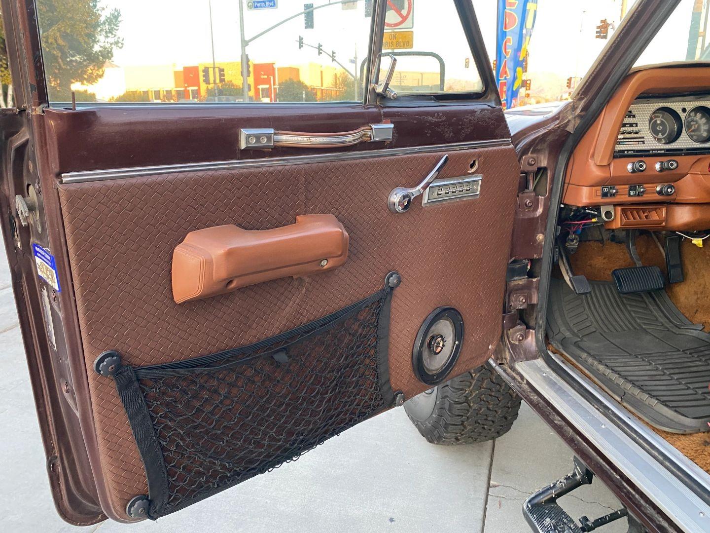 1983 Jeep Cherokee Laredo