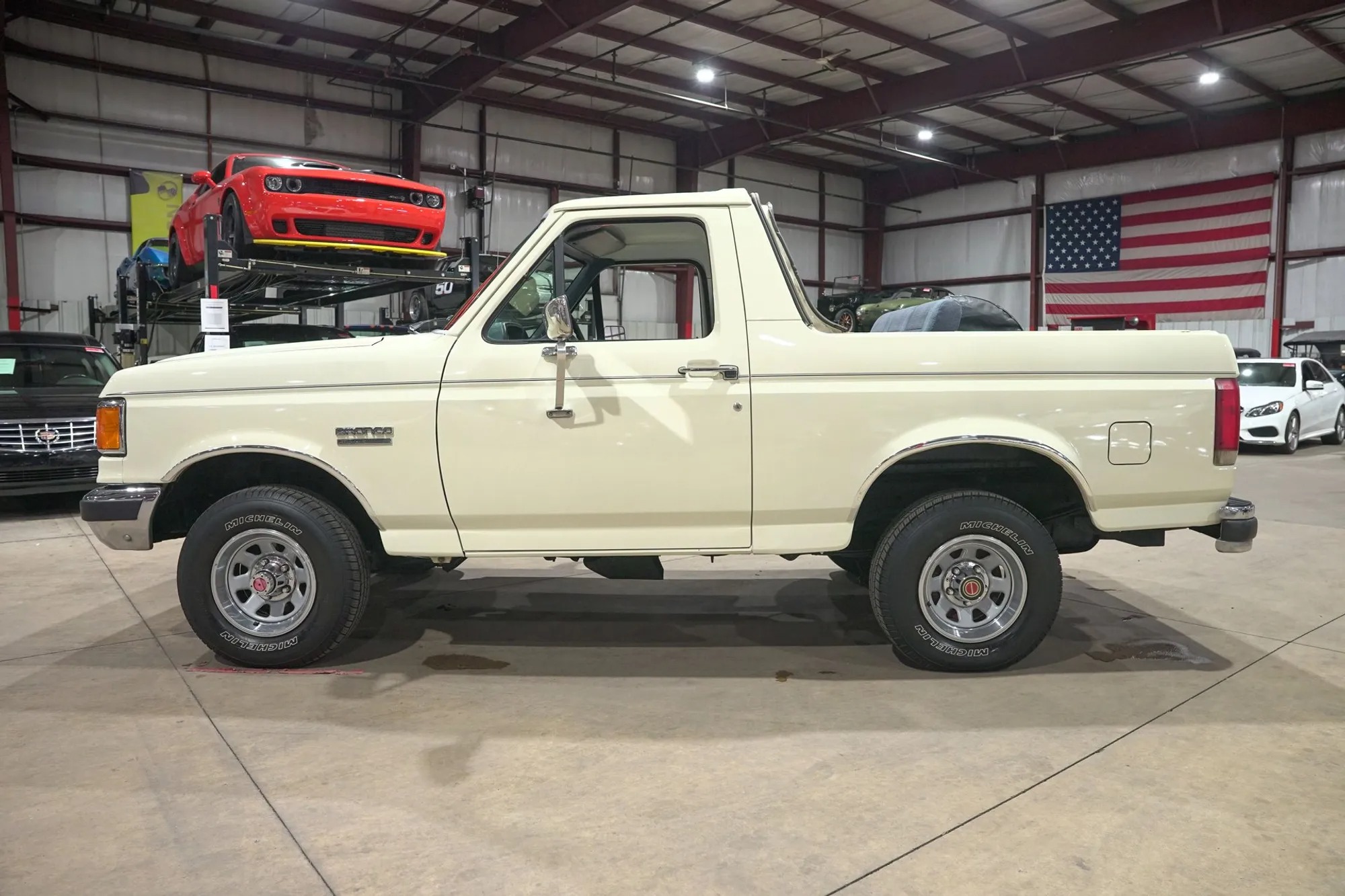 1990 Ford Bronco Custom - 2