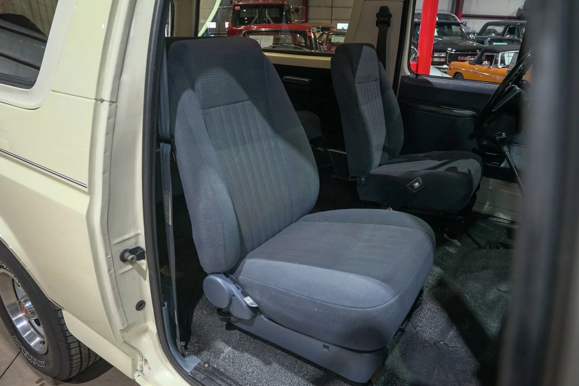 1990 Ford Bronco Custom