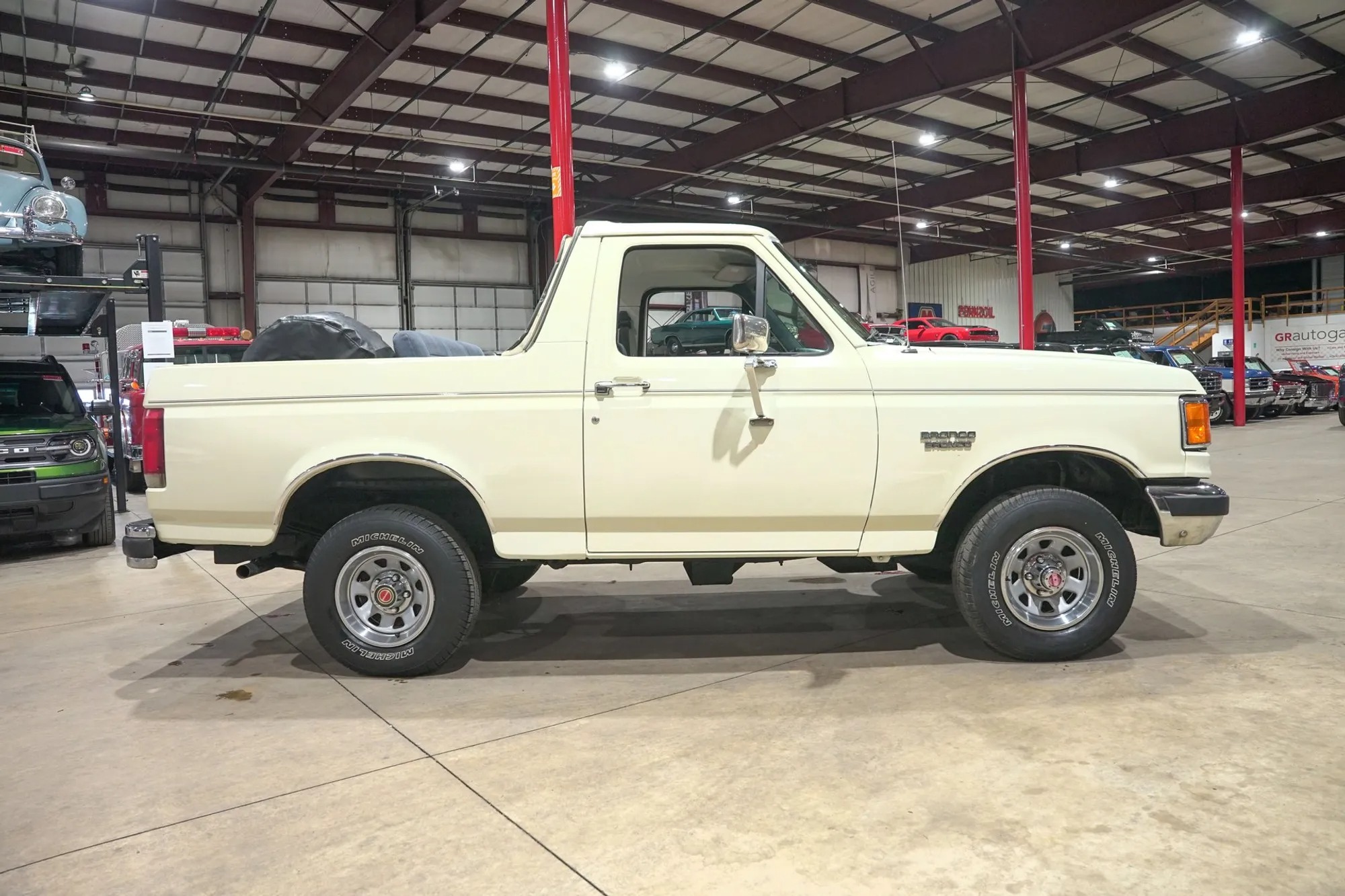1990 Ford Bronco Custom