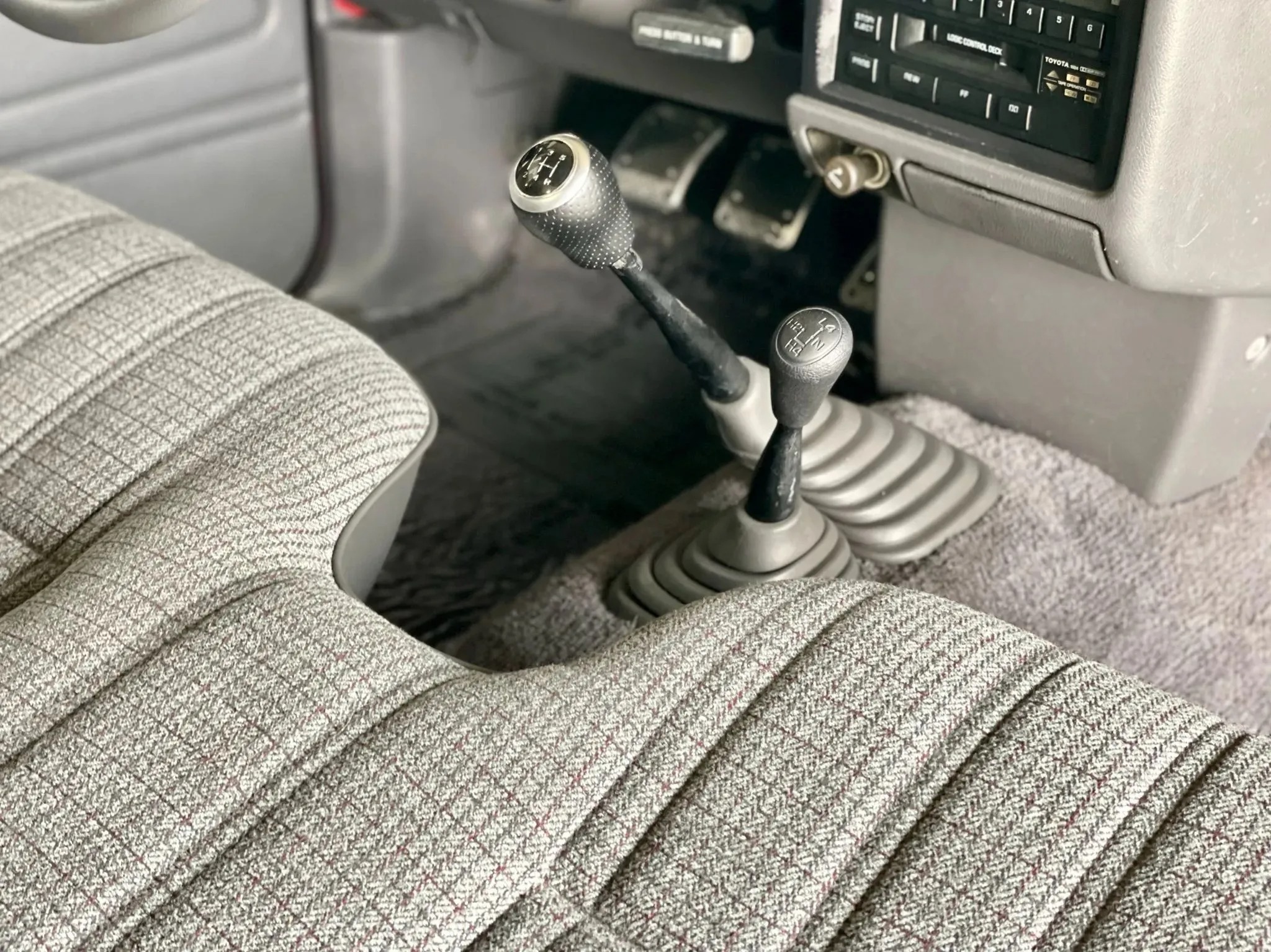 1990 Toyota Pickup Deluxe V6