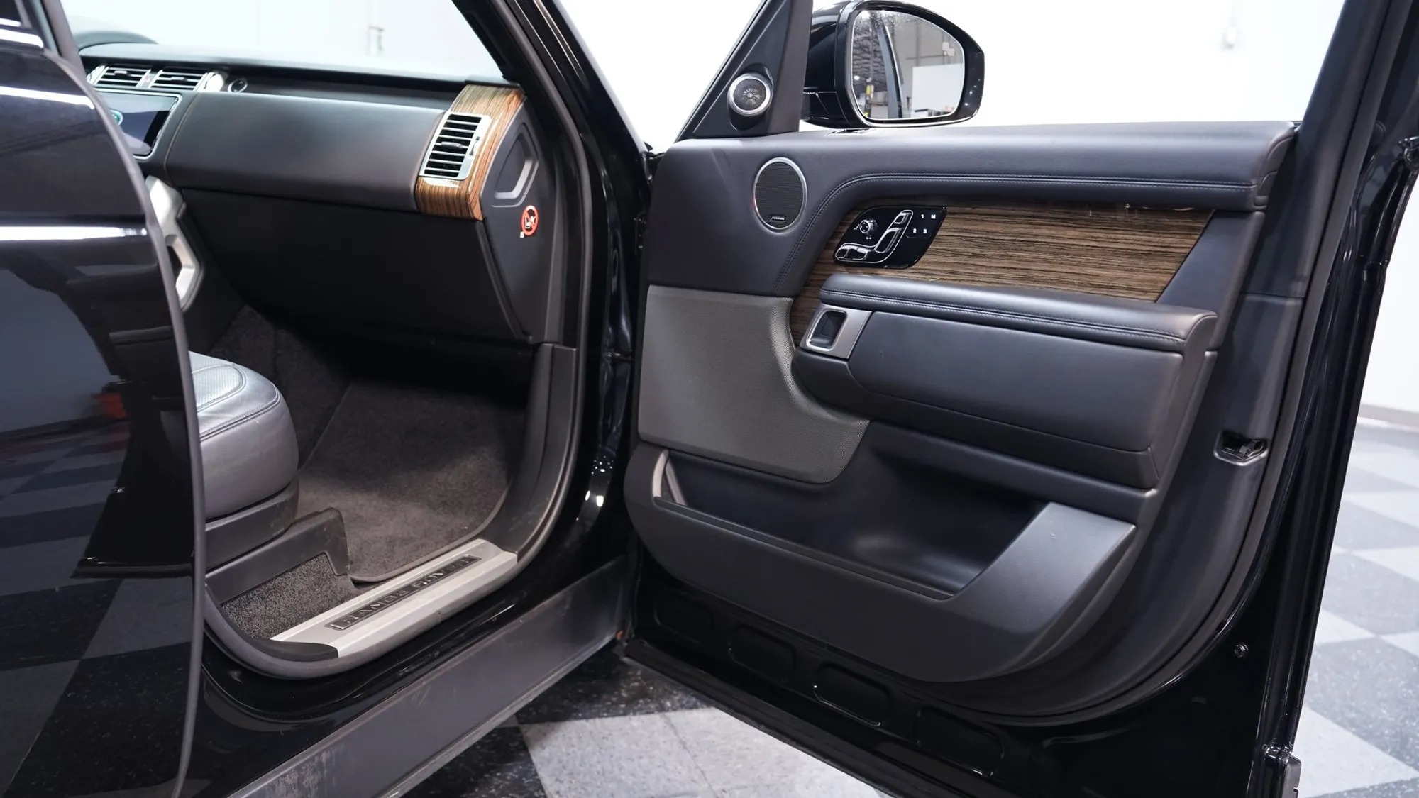 Supercharged 2019 Land Rover Range Rover