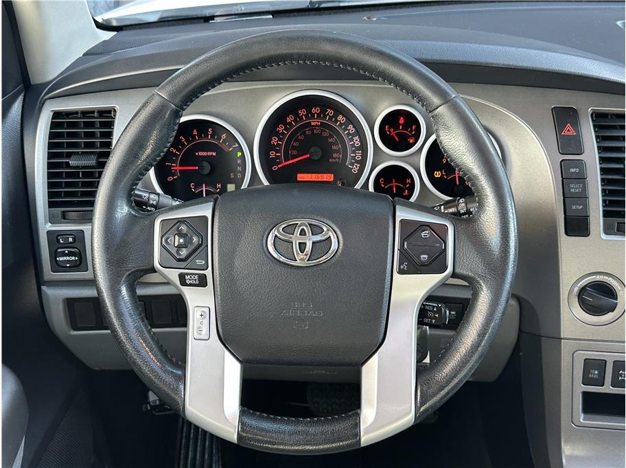 2015 Toyota Sequoia SR5