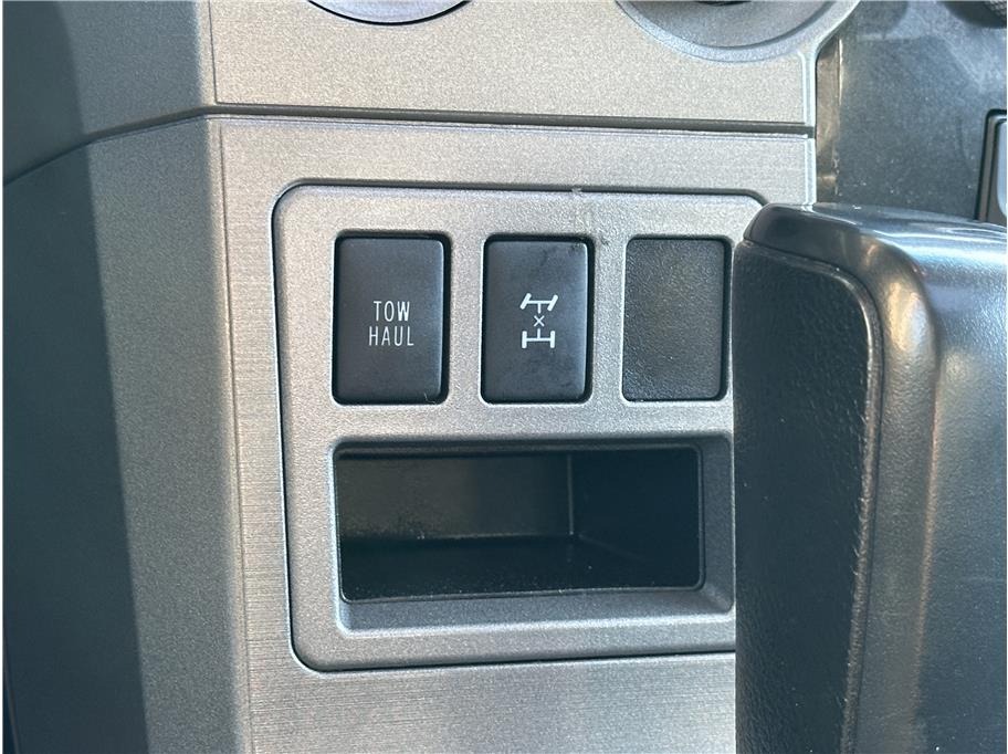 2015 Toyota Sequoia SR5