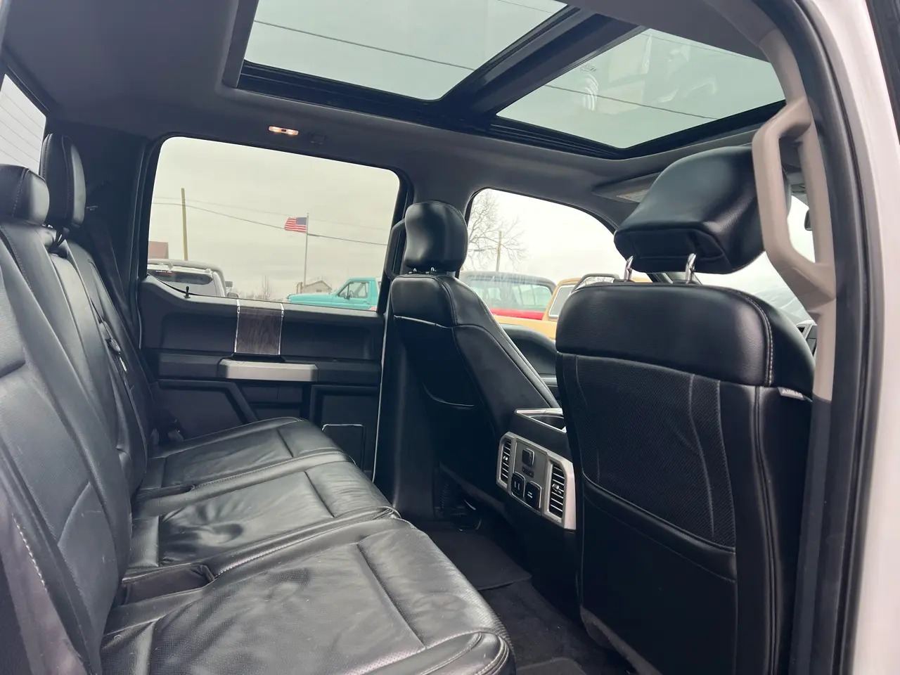 2017 Ford Super Duty F-350 Lariat