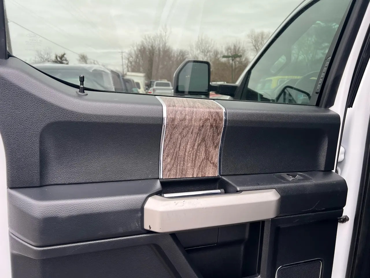 2017 Ford Super Duty F-350 Lariat