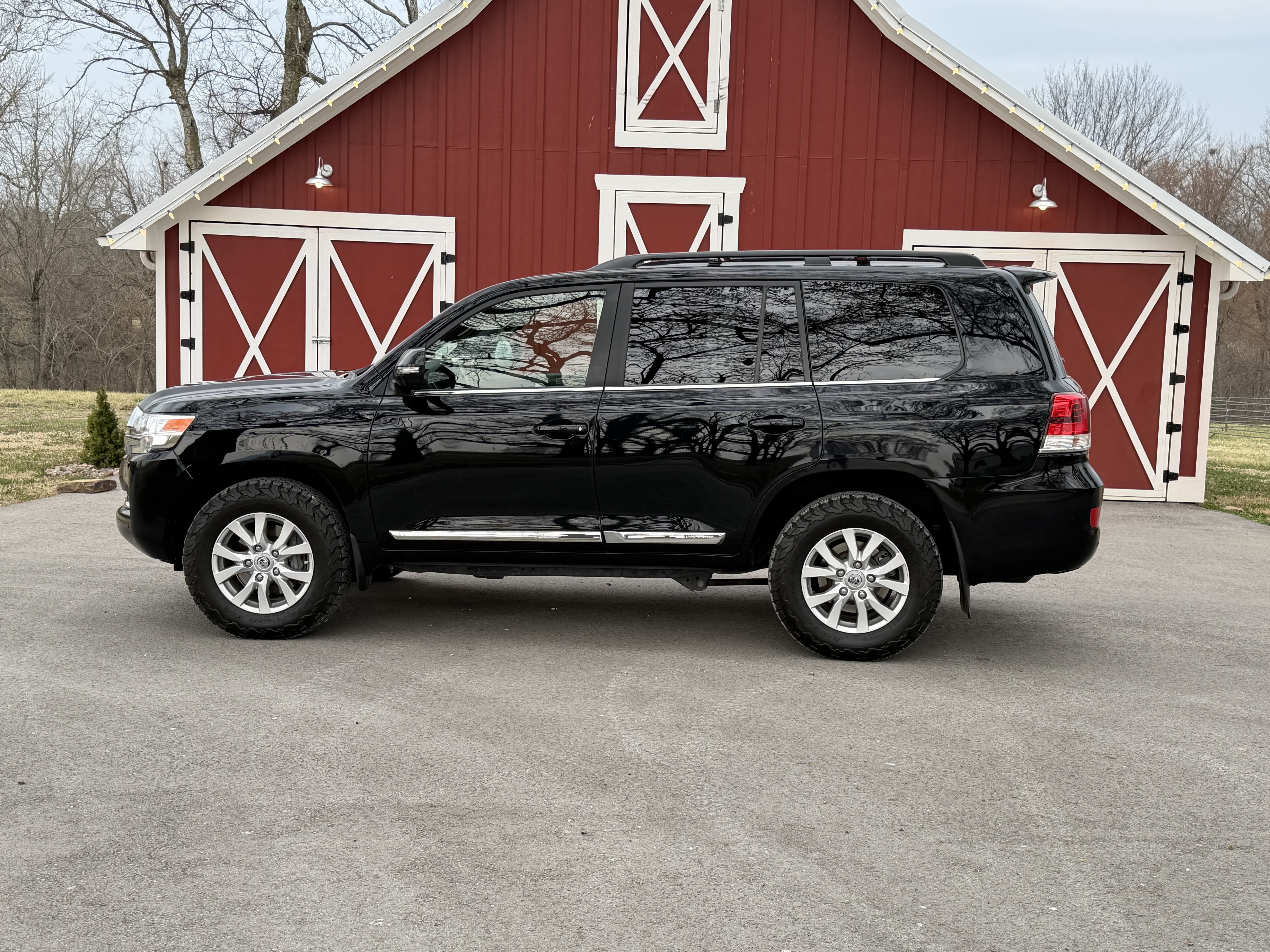 2017 Toyota Land Cruiser - 4