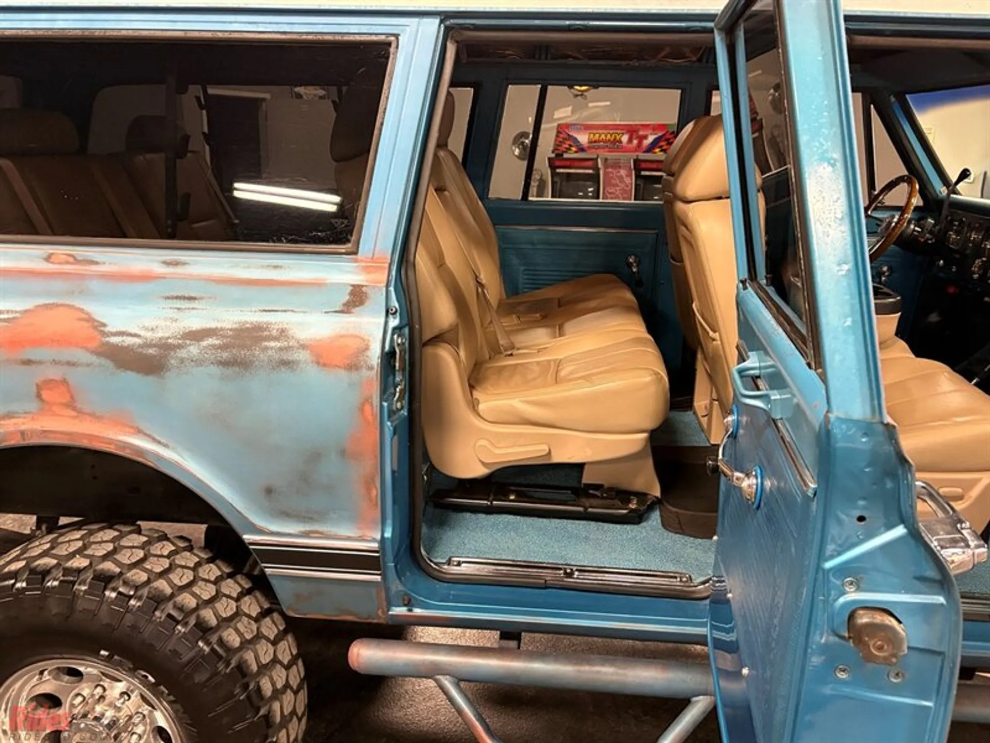 1971 Chevrolet Suburban K20