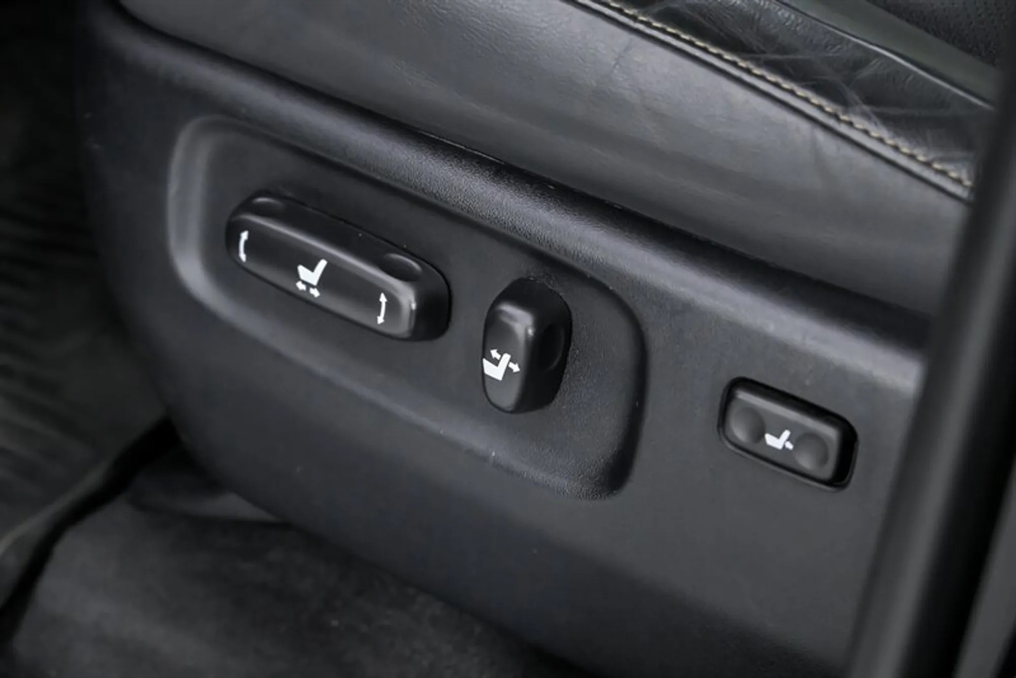 2020 Toyota Land Cruiser Heritage Edition