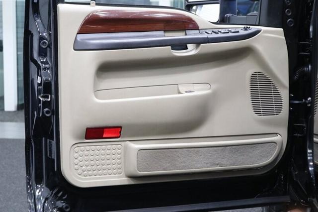 2005 Ford Excursion Limited