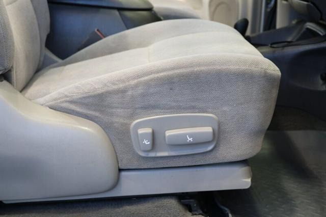 2004 Toyota Sequoia SR5