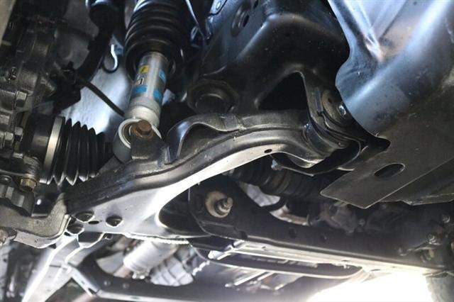 2004 Toyota Sequoia SR5