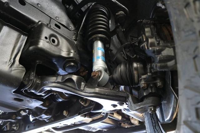 2004 Toyota Sequoia SR5