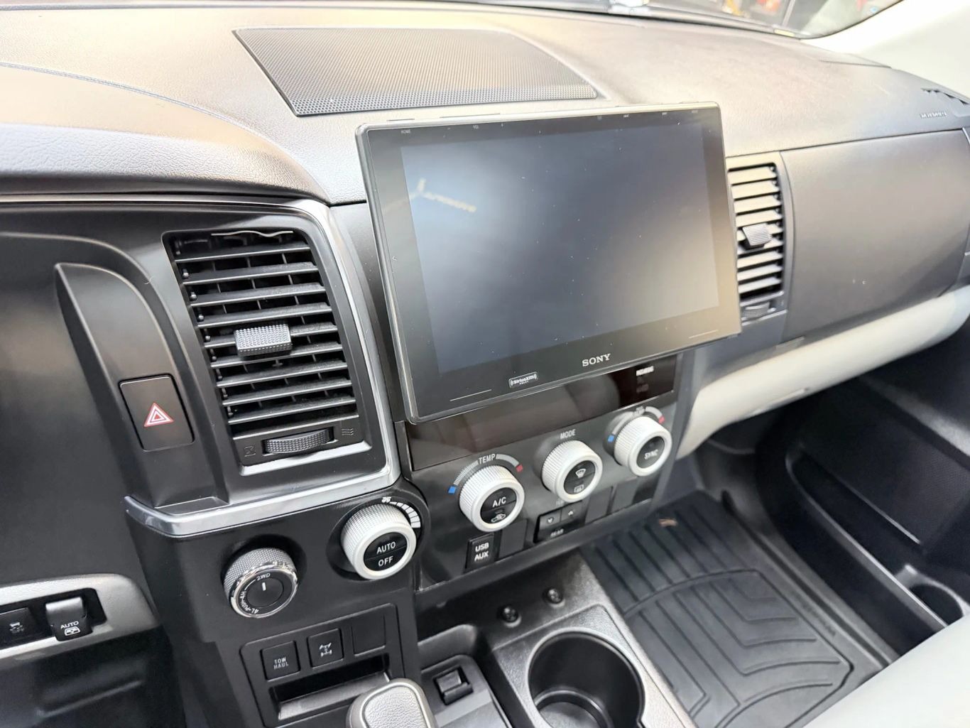 2019 Toyota Sequoia SR5