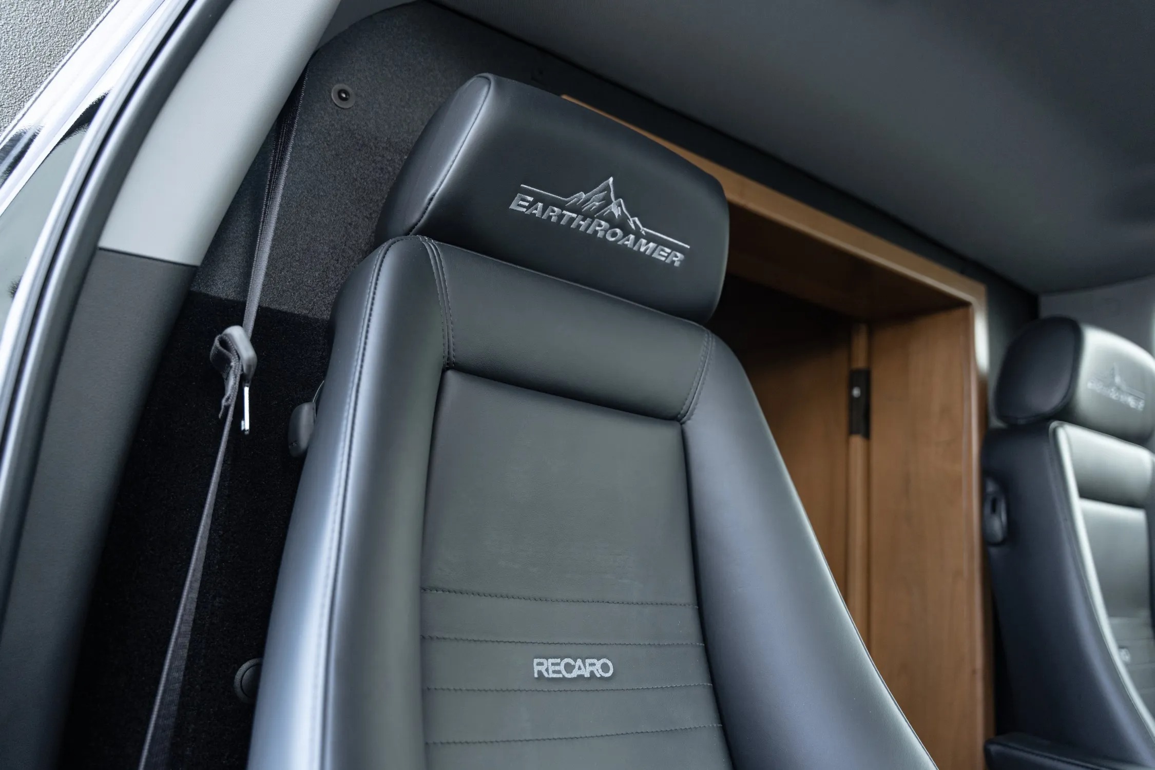 2024 EarthRoamer SX 020