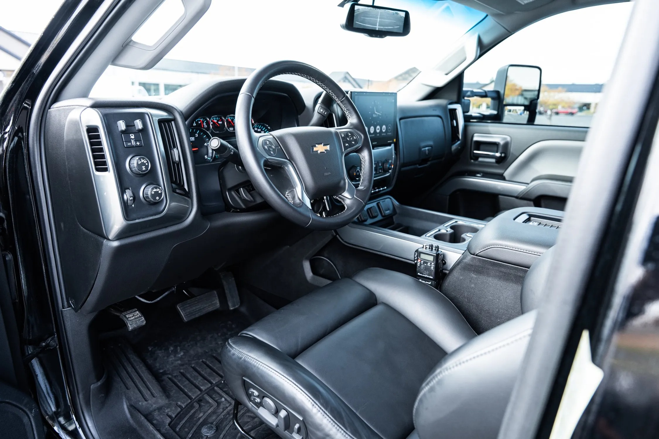 2024 EarthRoamer SX 020