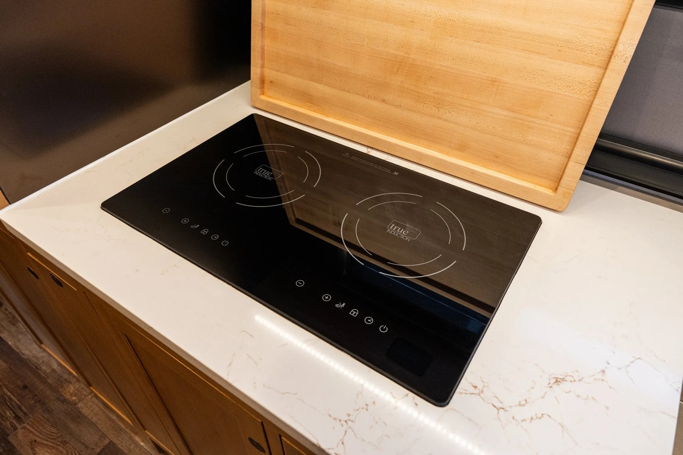 2024 EarthRoamer SX 020