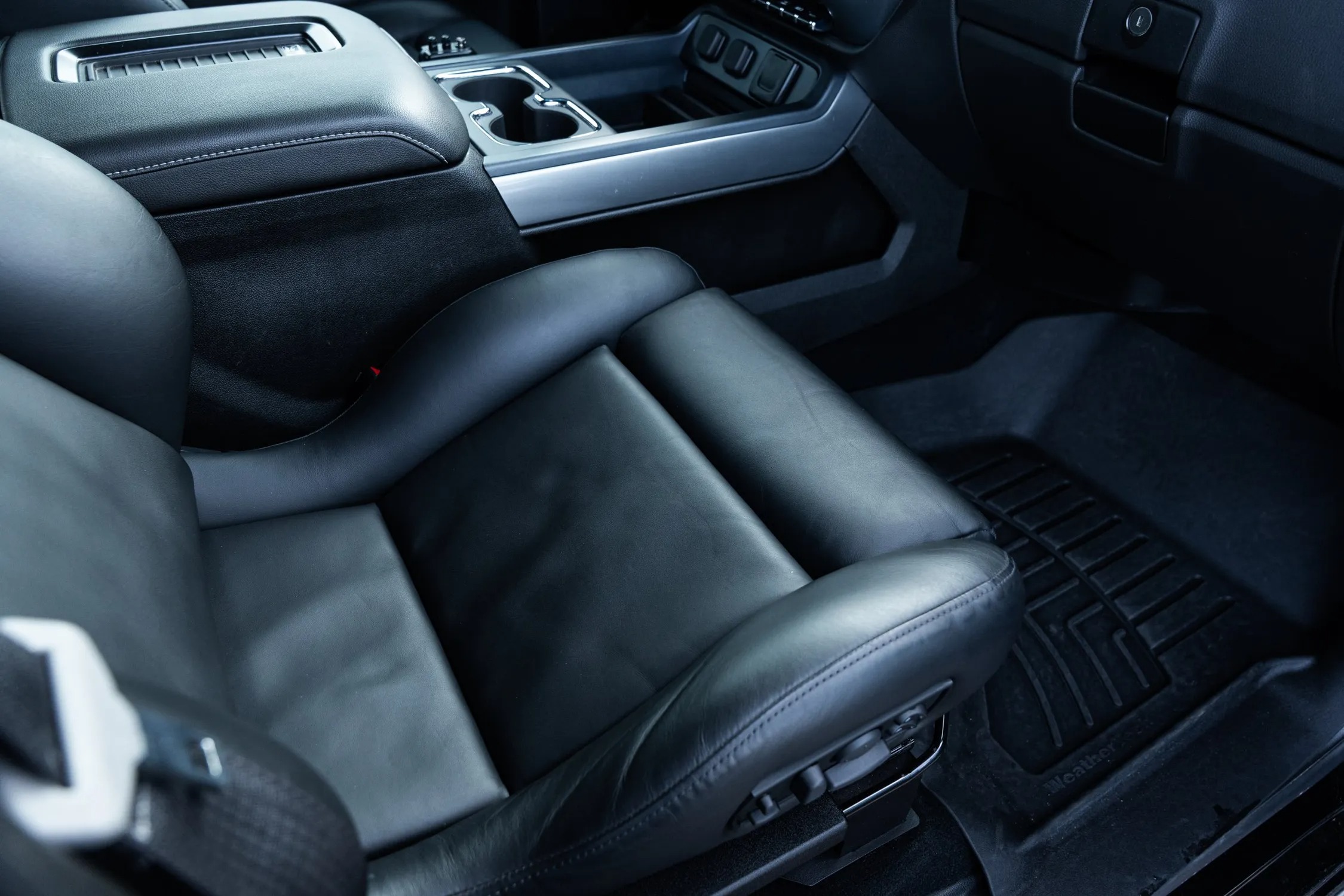 2024 EarthRoamer SX 020