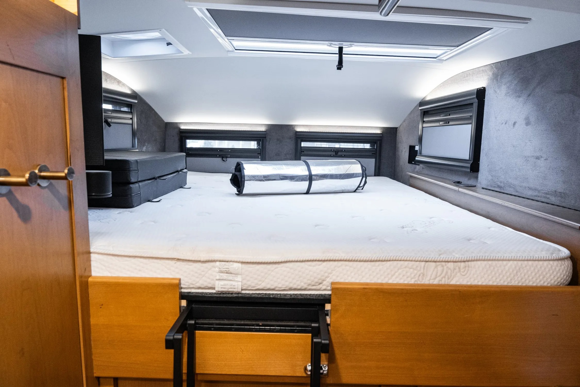 2024 EarthRoamer SX 020