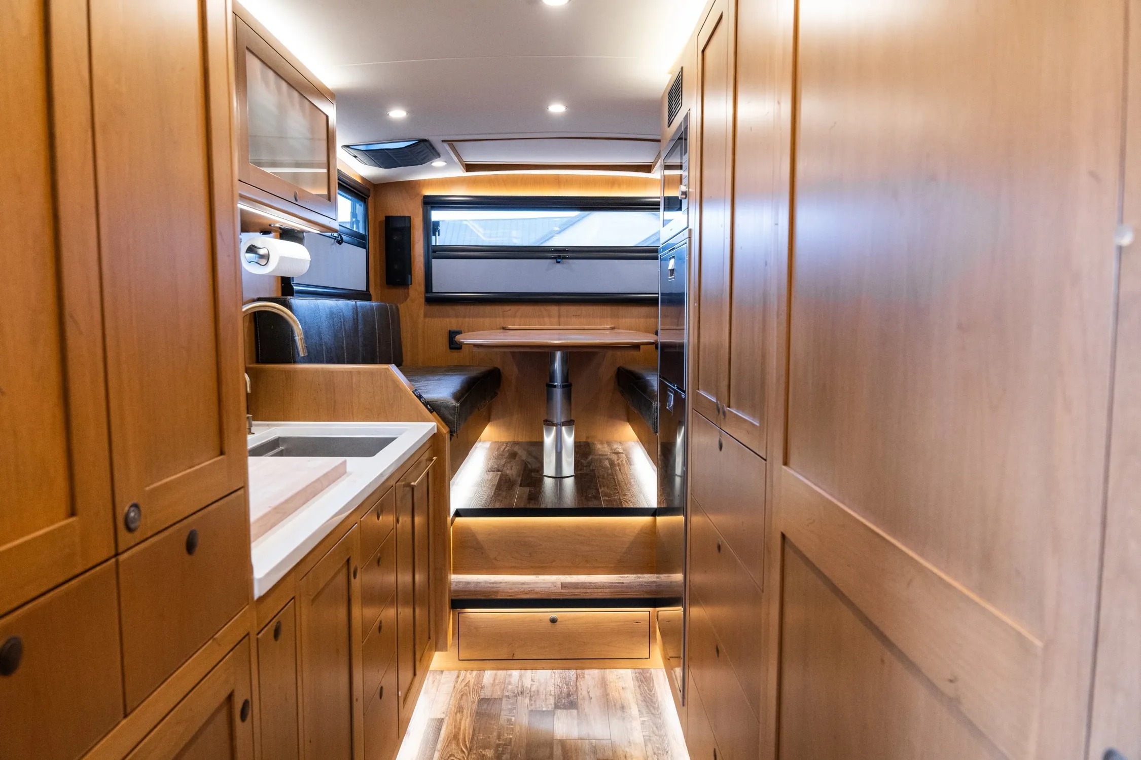 2024 EarthRoamer SX 020