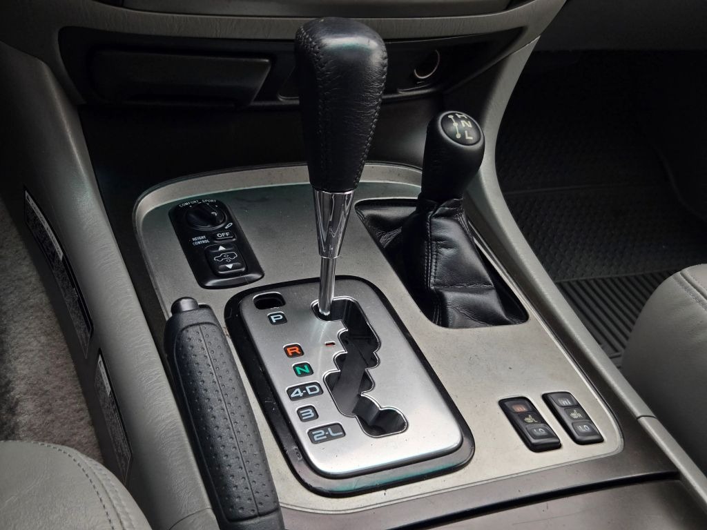 2006 Toyota Land Cruiser