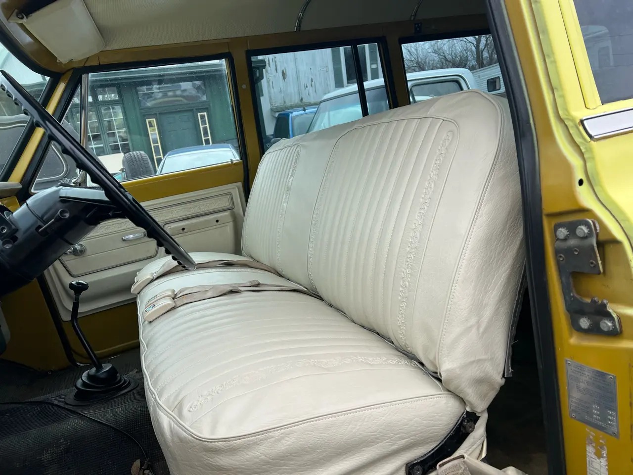 1972 Chevrolet K20 Suburban Custom Deluxe