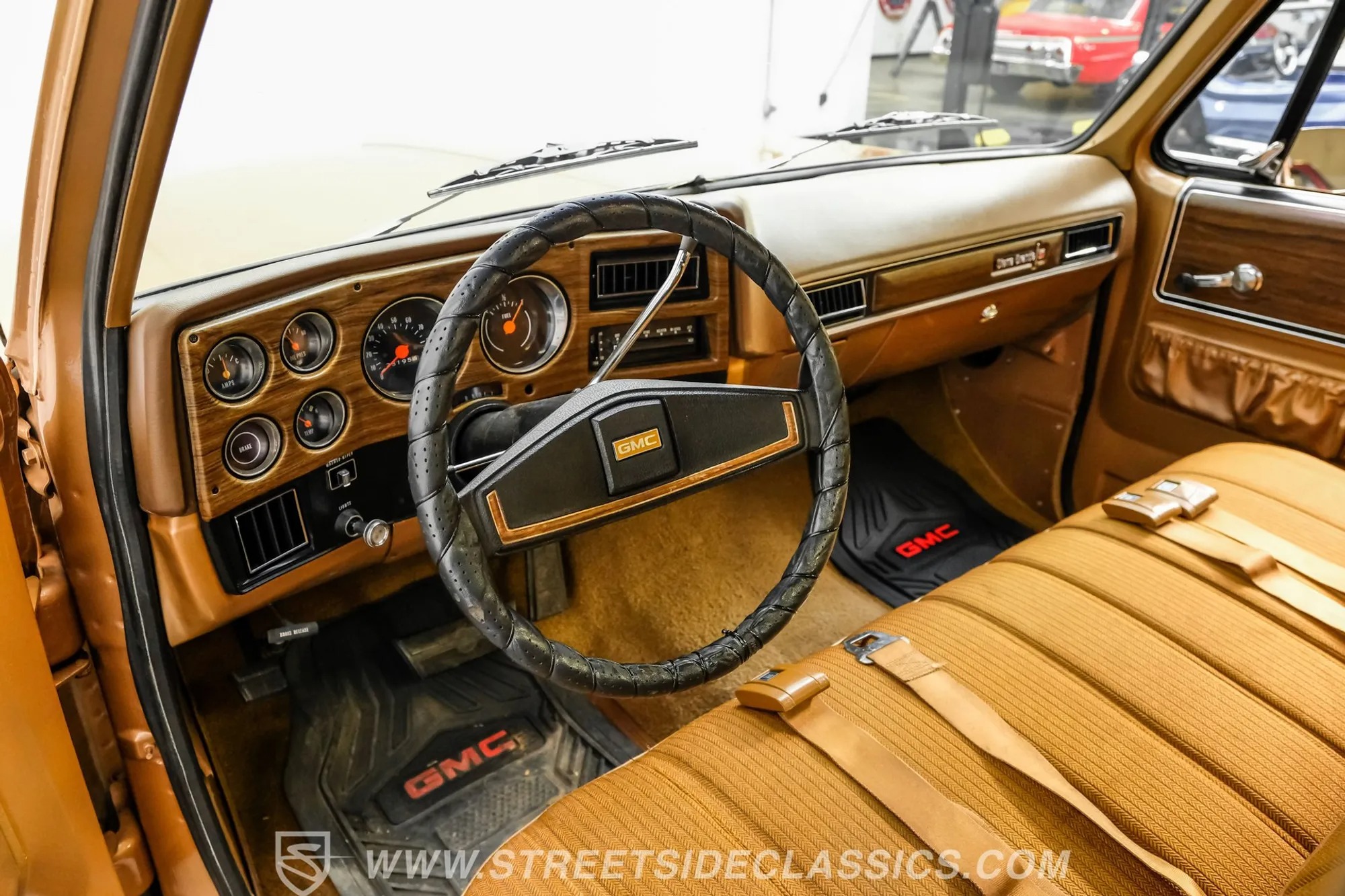 1974 GMC C2500 Sierra Grande