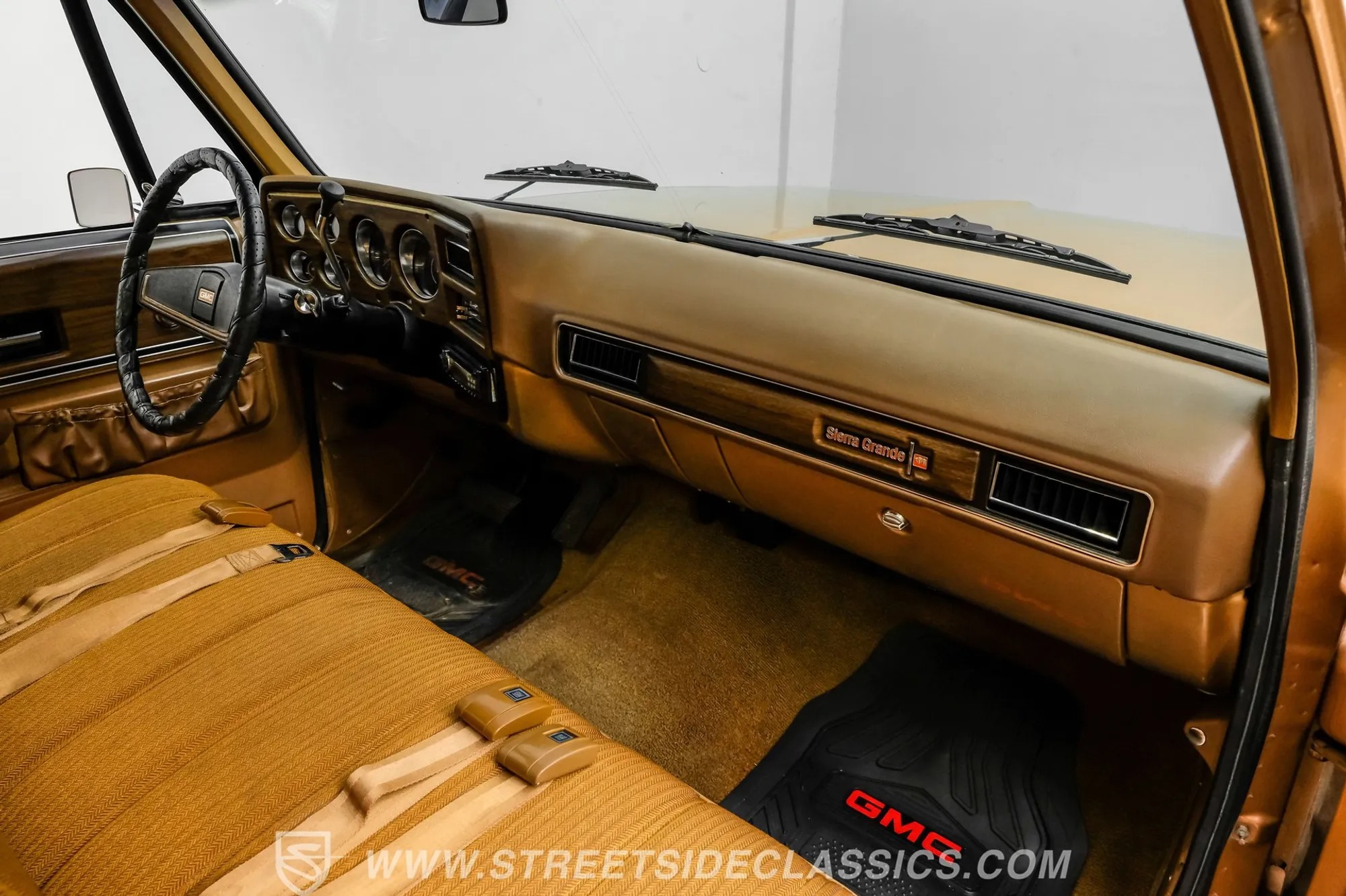 1974 GMC C2500 Sierra Grande