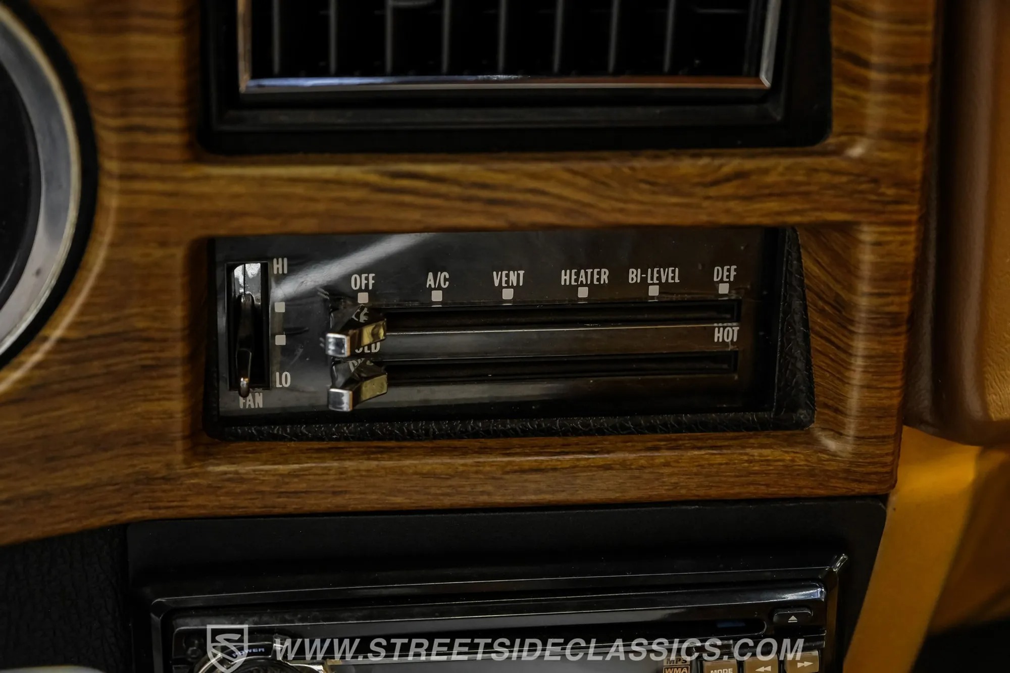 1974 GMC C2500 Sierra Grande