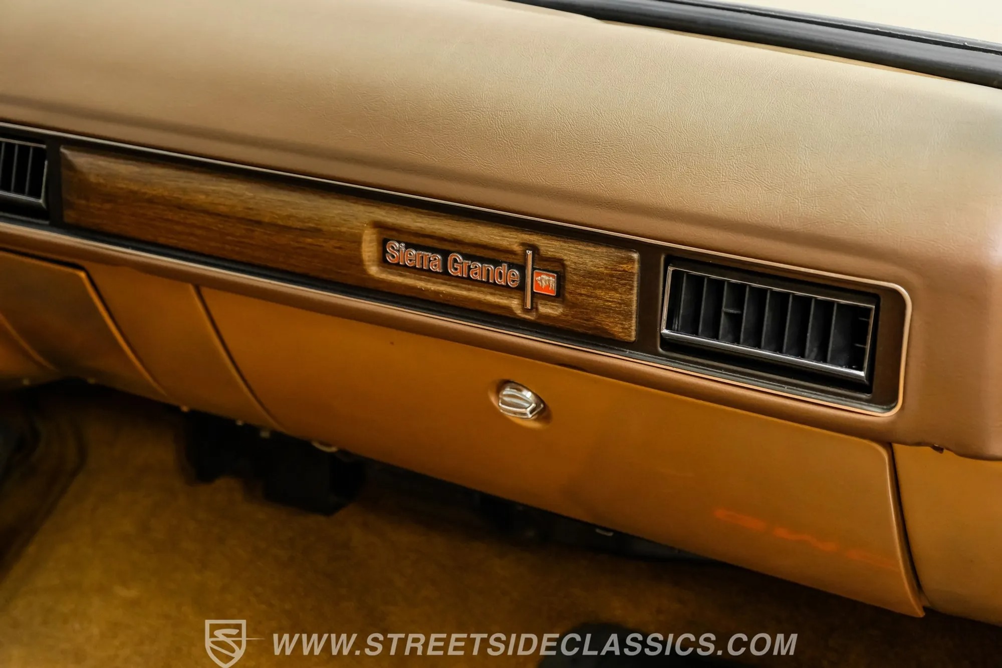 1974 GMC C2500 Sierra Grande