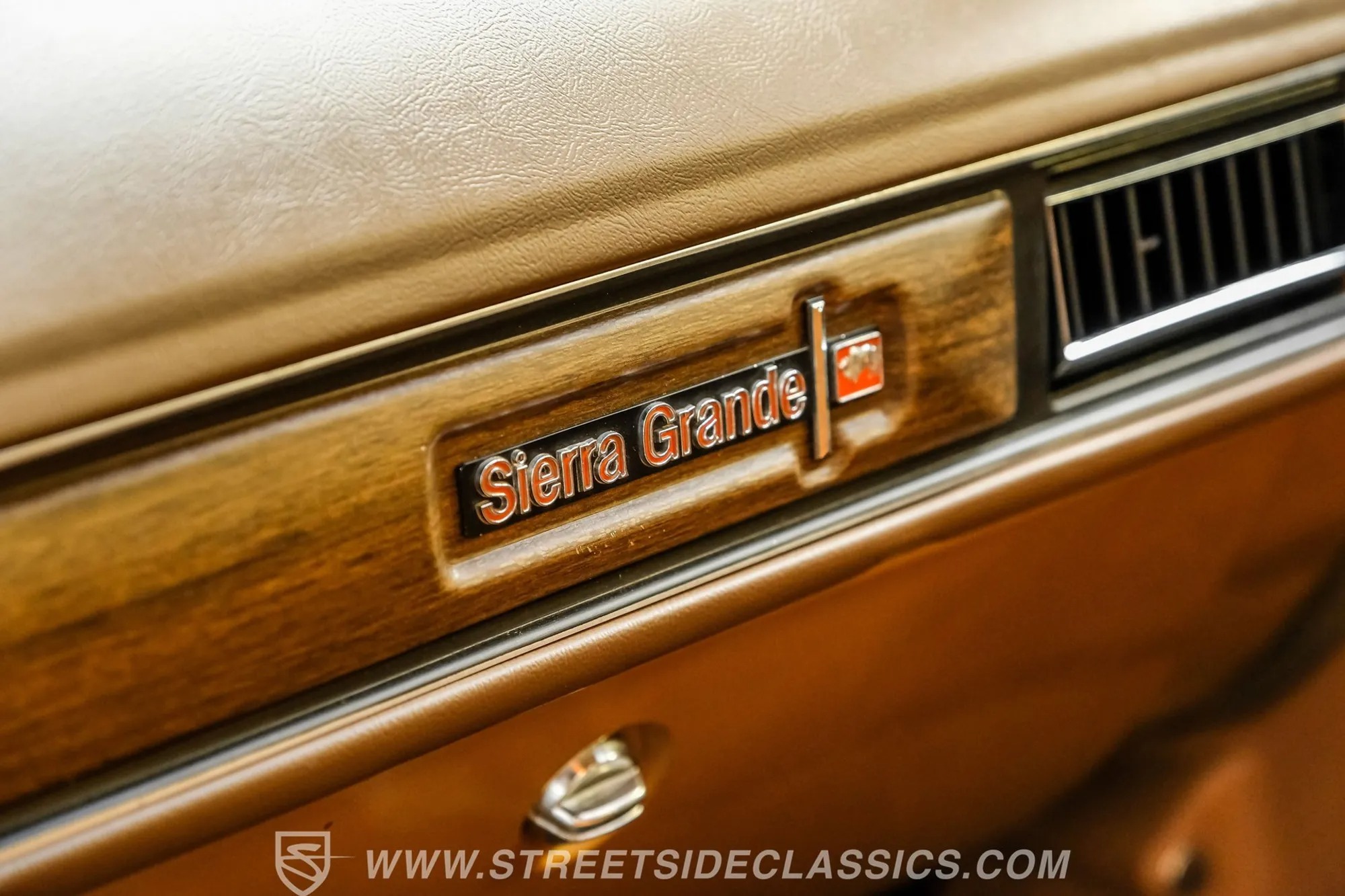 1974 GMC C2500 Sierra Grande