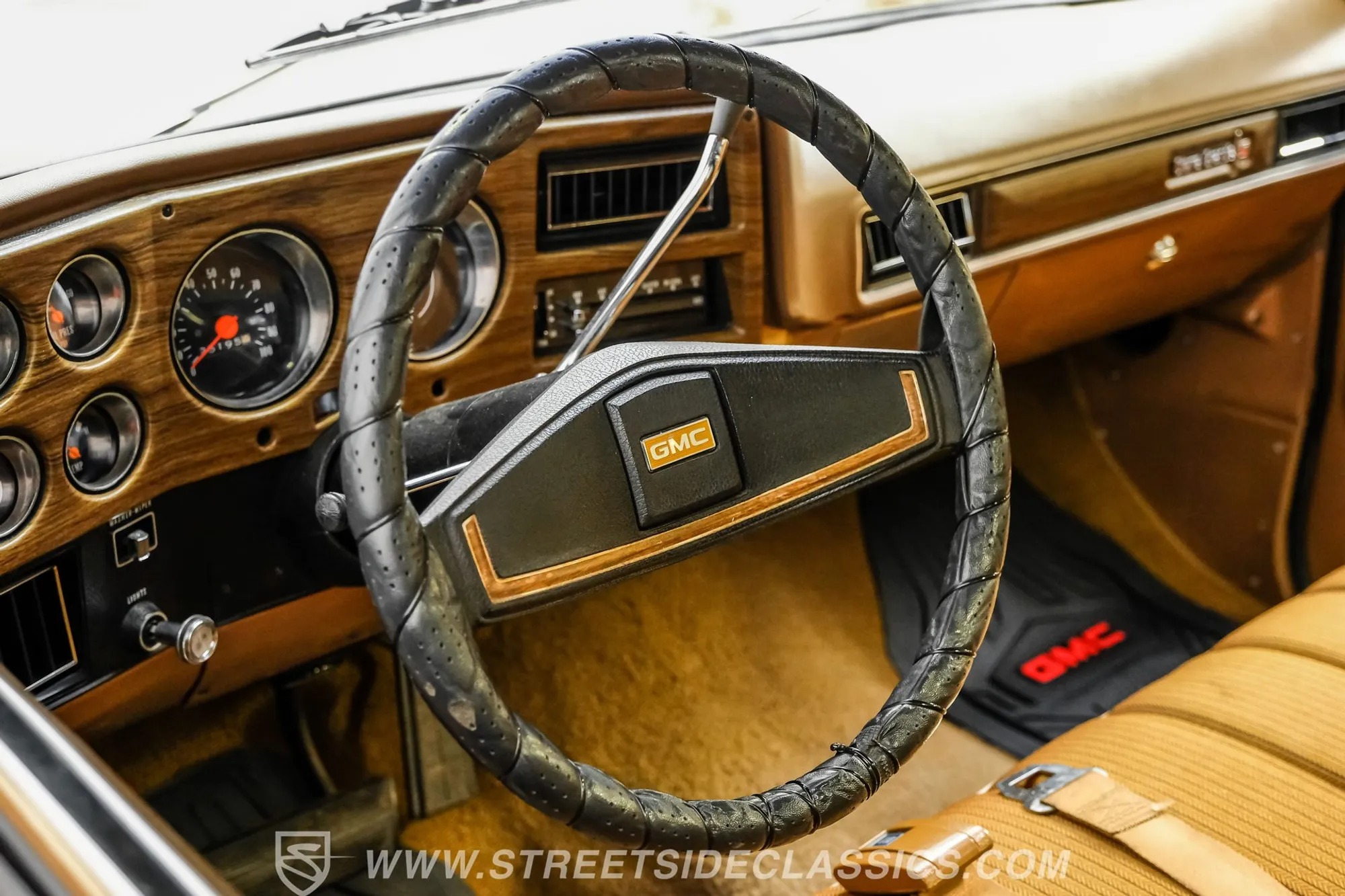 1974 GMC C2500 Sierra Grande