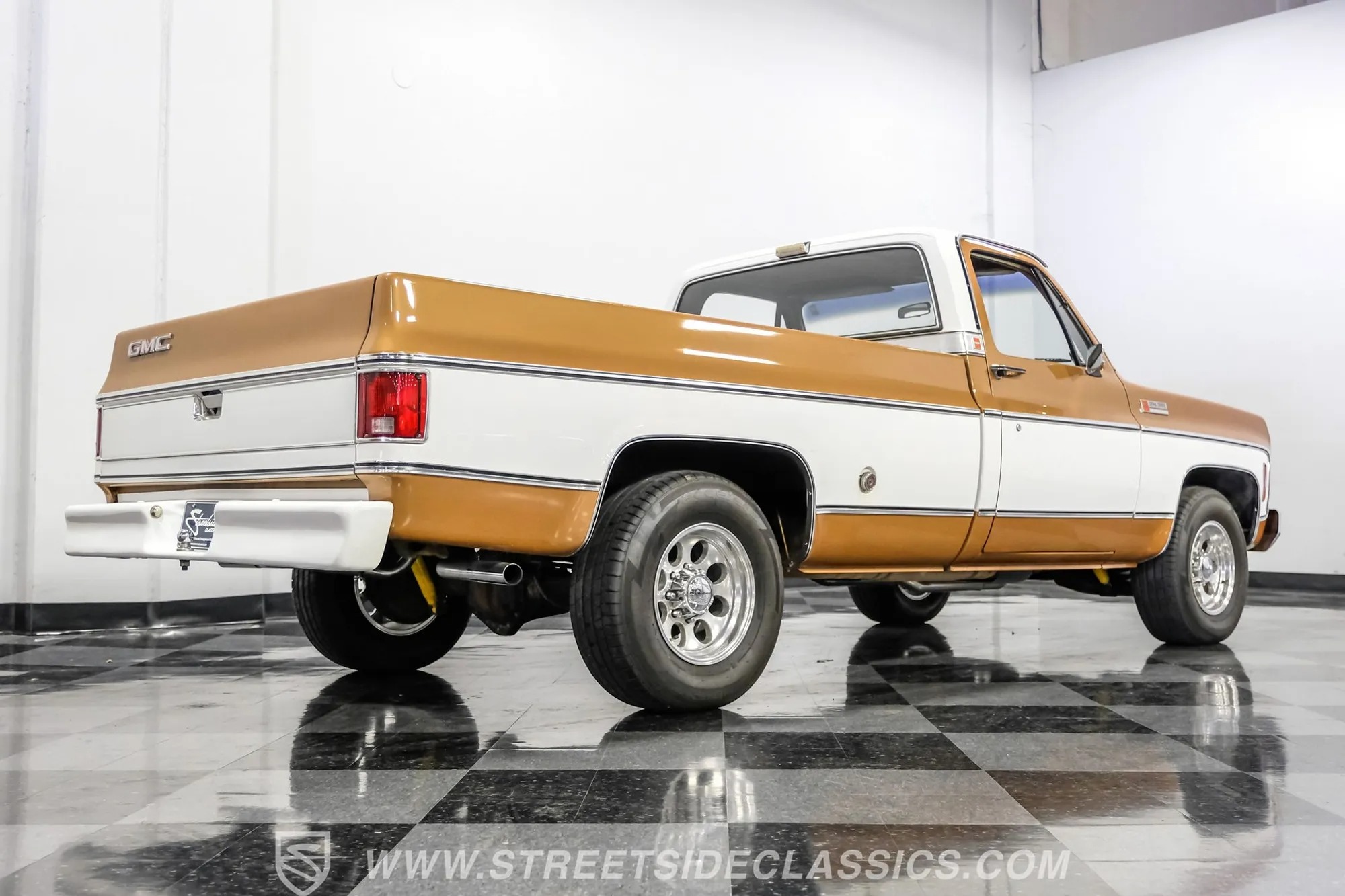 1974 GMC C2500 Sierra Grande