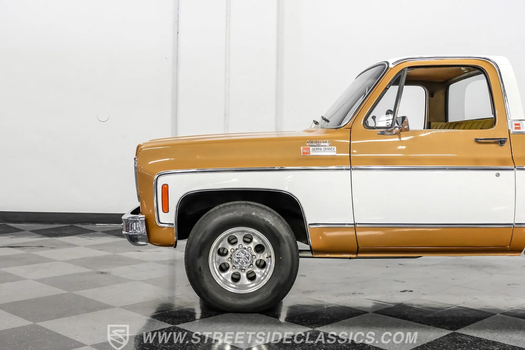 1974 GMC C2500 Sierra Grande