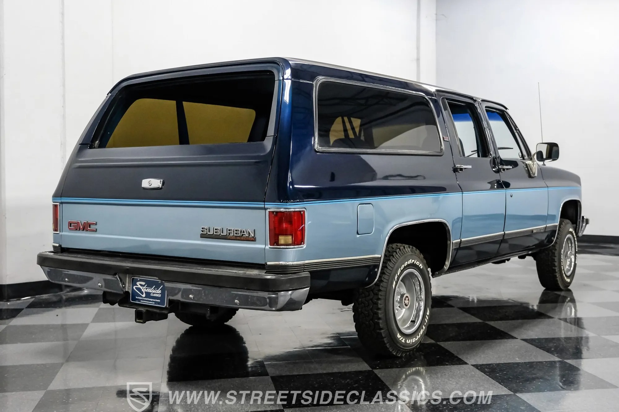 1990 GMC Suburban SLE