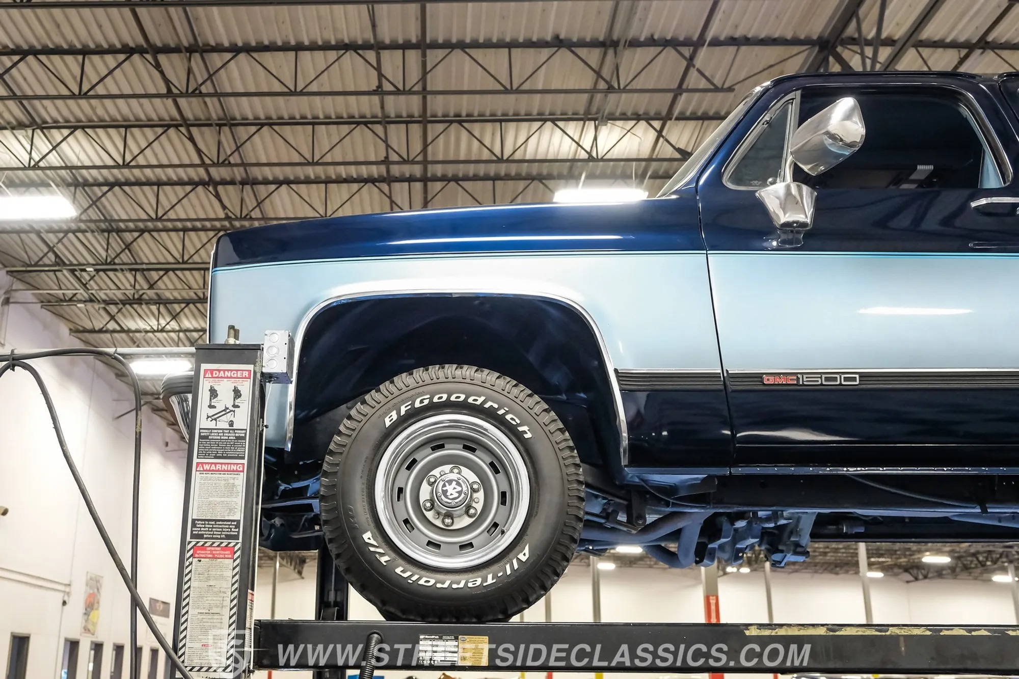 1990 GMC Suburban SLE