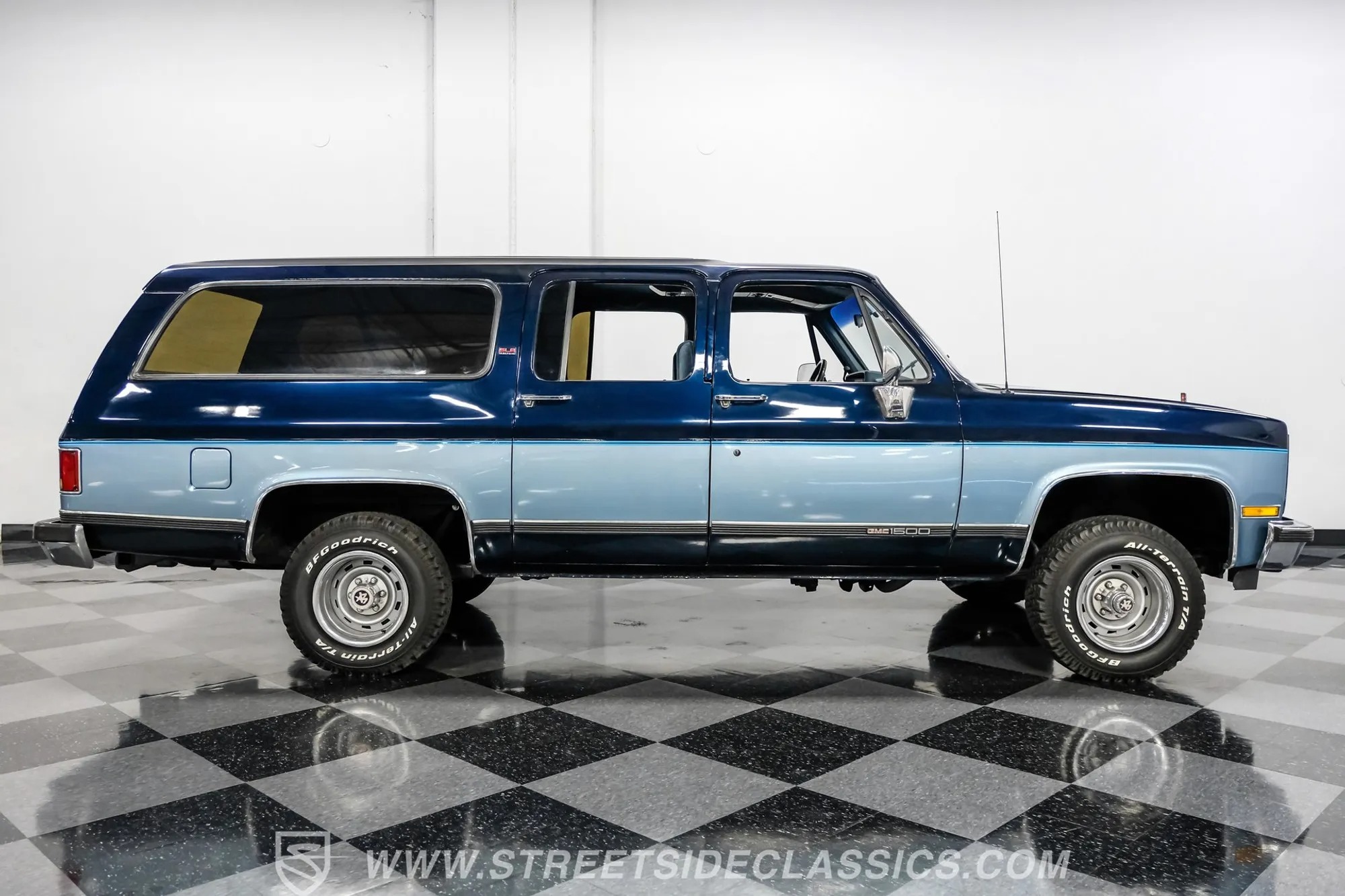 1990 GMC Suburban SLE
