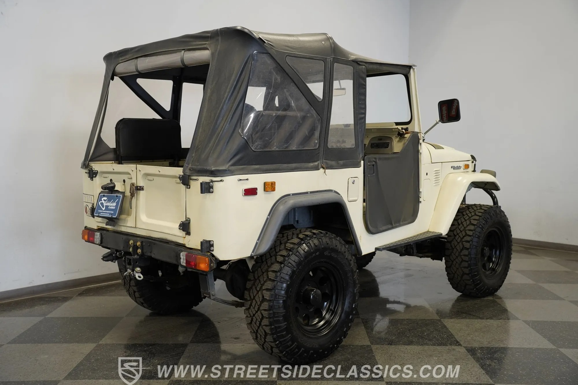 1974 Toyota Land Cruiser FJ40