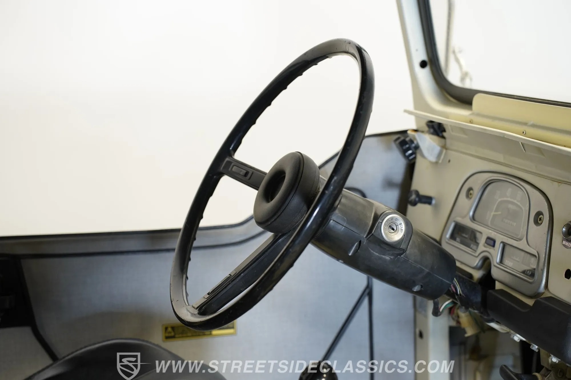 1974 Toyota Land Cruiser FJ40