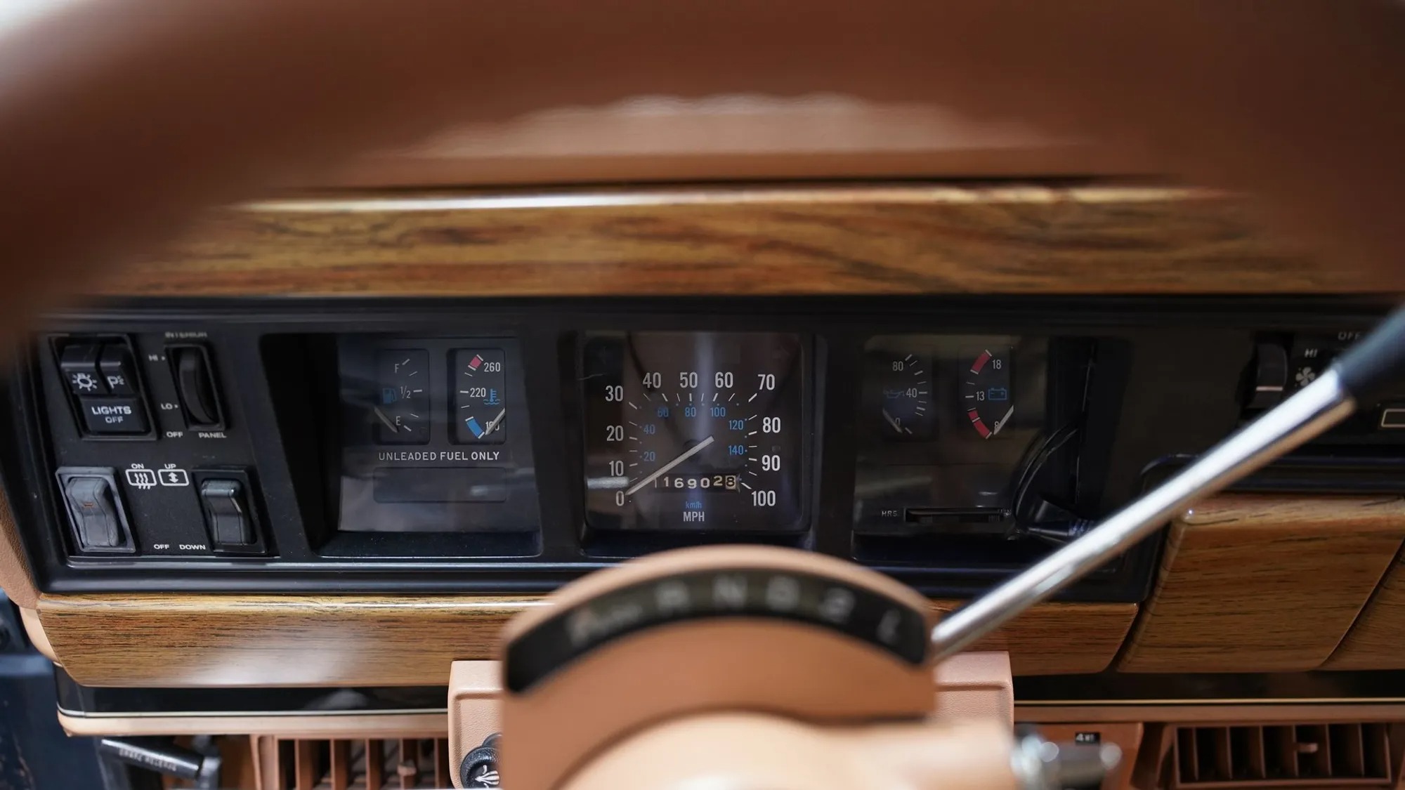 1988 Jeep Grand Wagoneer