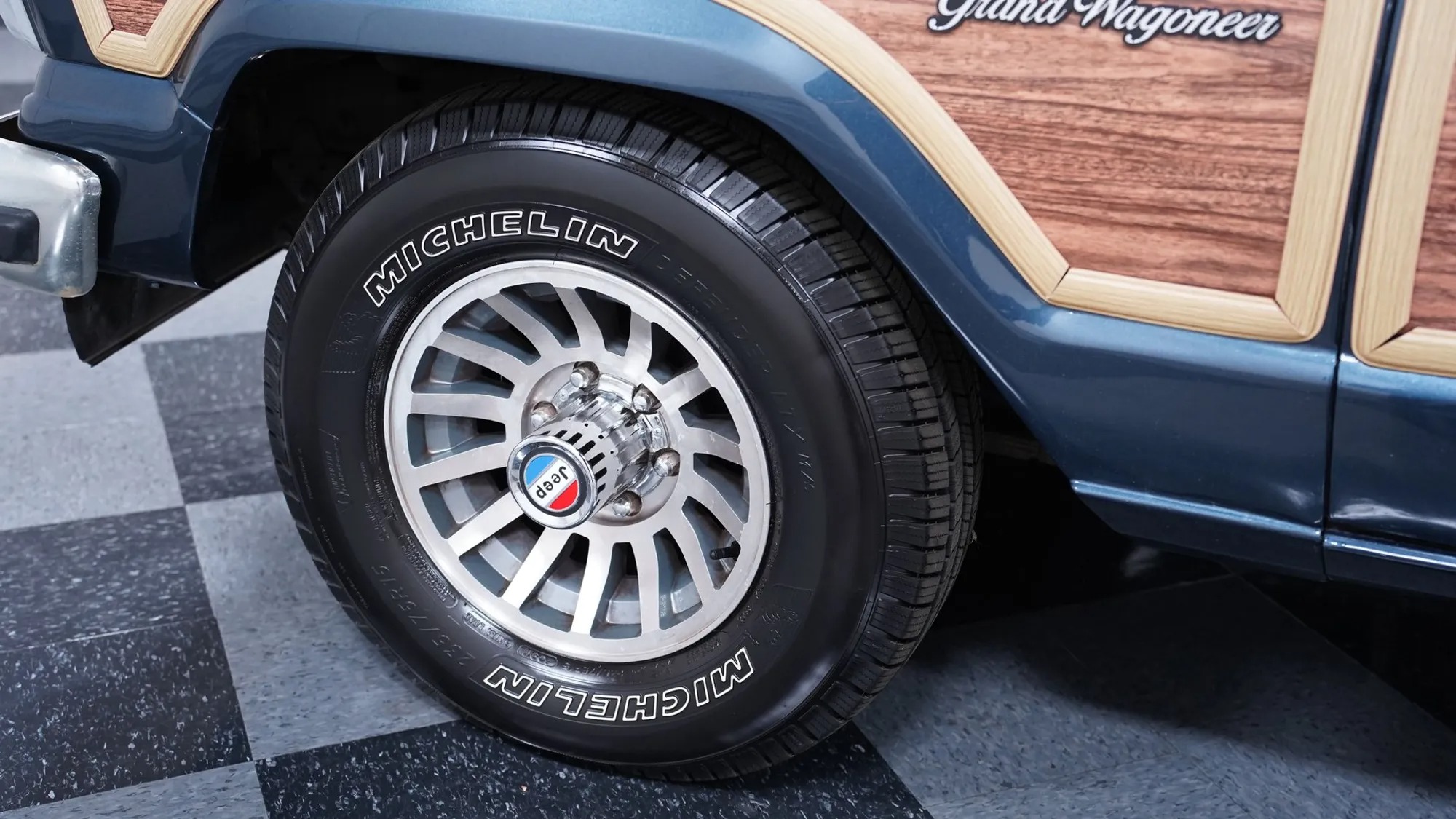 1988 Jeep Grand Wagoneer