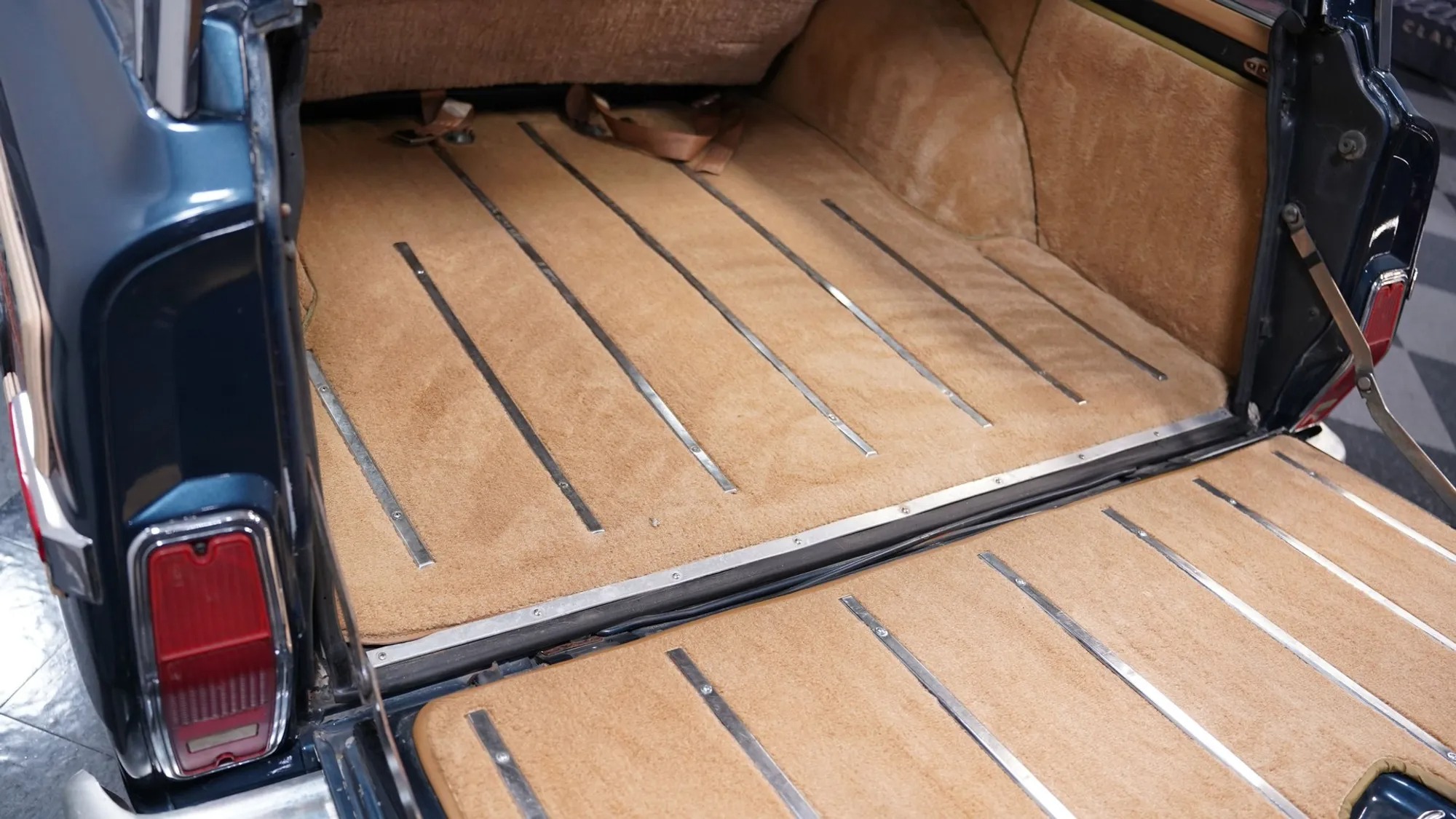 1988 Jeep Grand Wagoneer