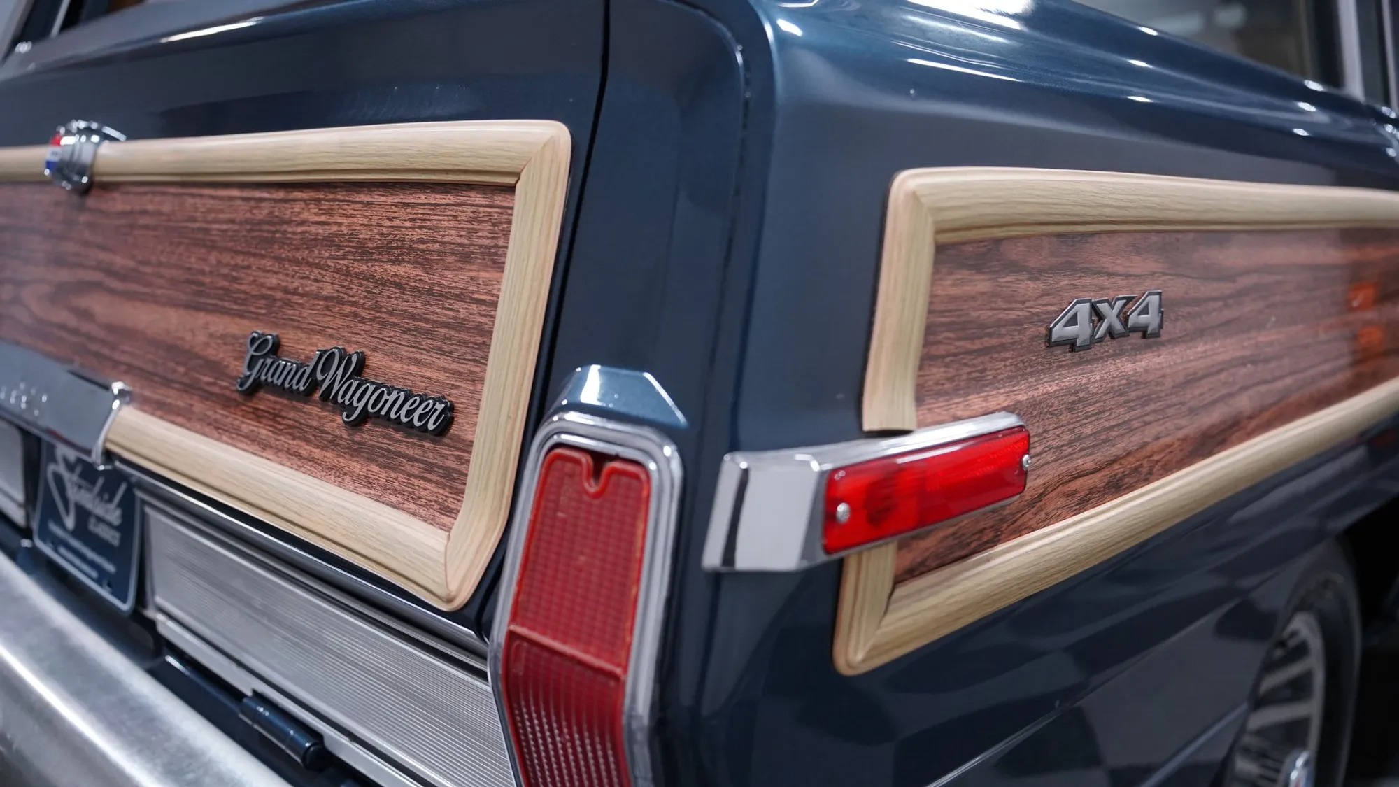 1988 Jeep Grand Wagoneer